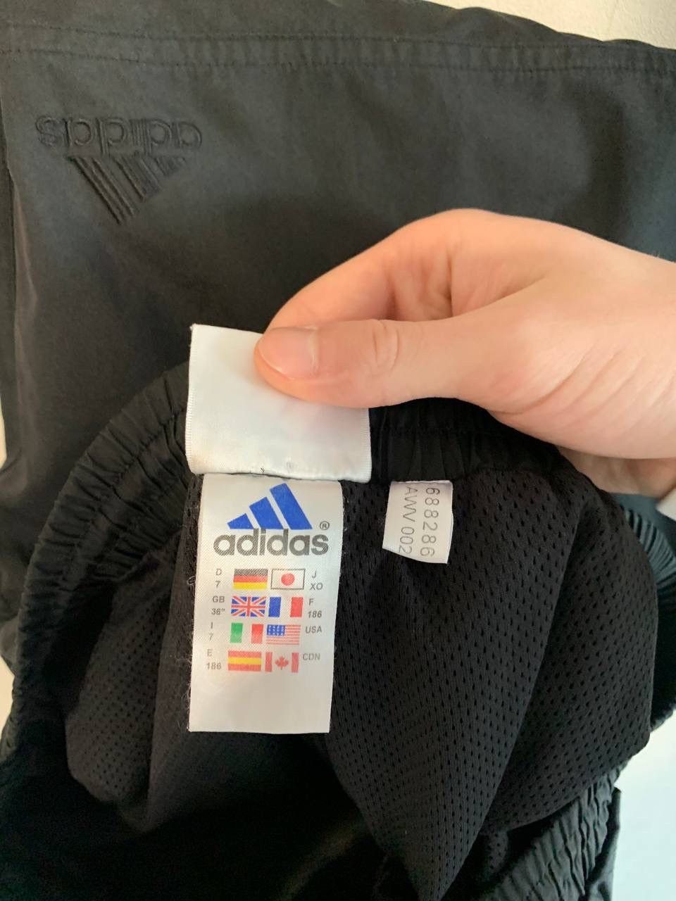Adidas Adidas Vintage Nylon Track Pants Mens L Size US 32 / EU 48 - 8 Thumbnail