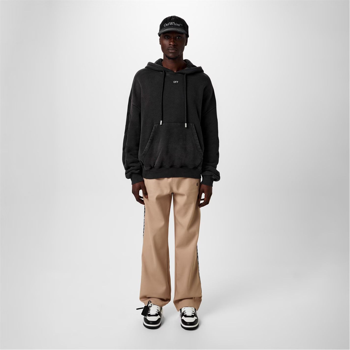 Off-White o1g2r1mq0226 Distressed Graphic Print Hoodie In Black Size US XS / EU 42 / 0 - 2 Thumbnail