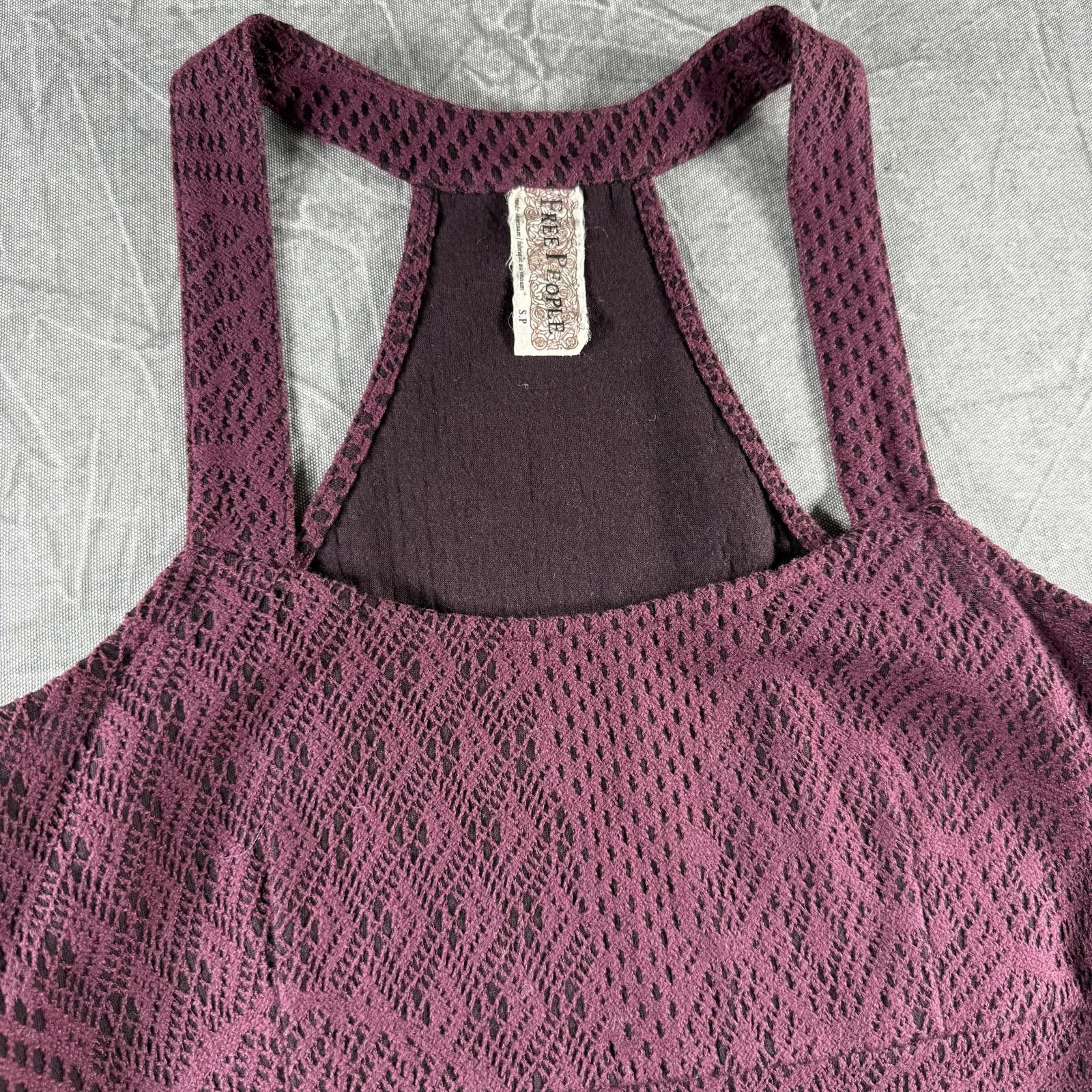 Free People Free People Dress Women's S Burgundy Crochet Lace Stretch Size S / US 4 / IT 40 - 2 Thumbnail