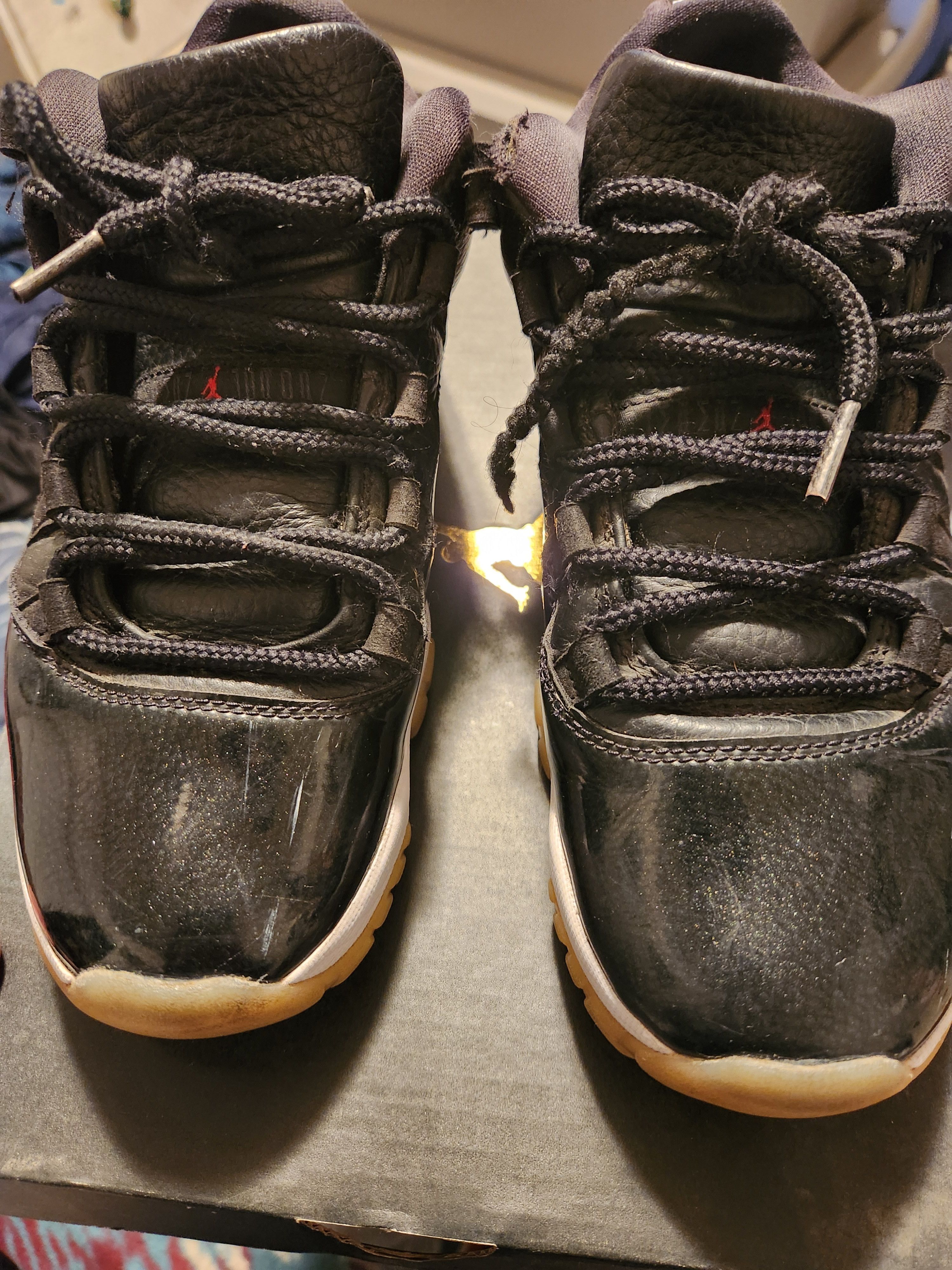 Jordan Brand Air Jordan 11 retro low "72-10" Size US 8 / EU 41 - 10 Thumbnail