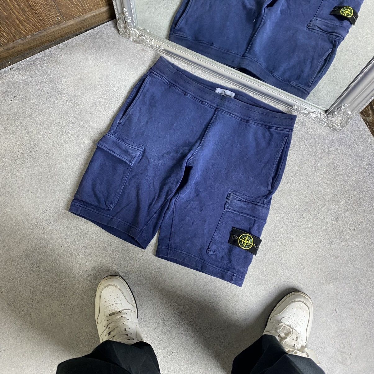 Stone Island Stone Island Shorts Faded Navy Size US 32 / EU 48 - 1 Thumbnail