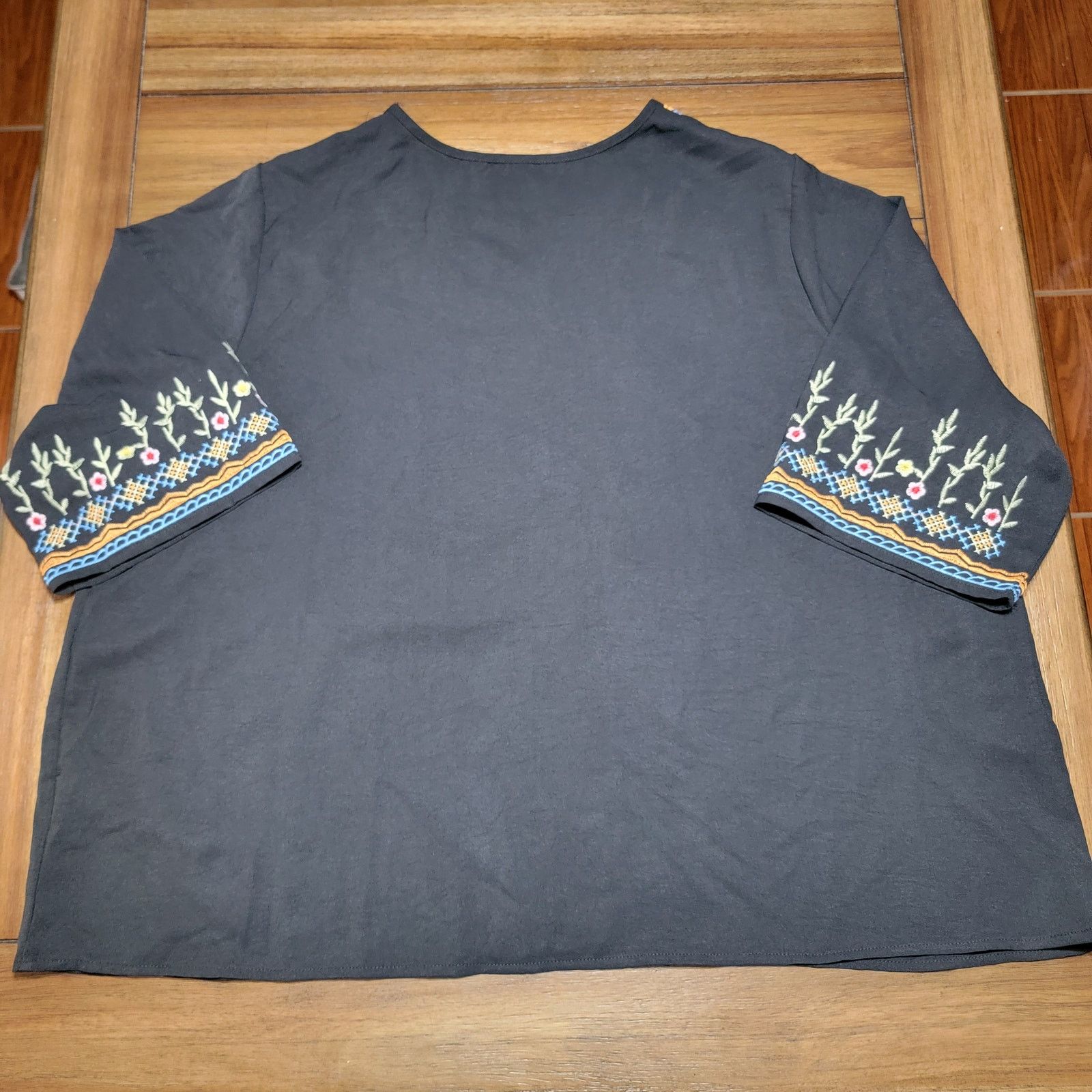 Other Black LS V-Neck Blouse w/ Embroidered Neck & Cuffs -Size 4XL Size 4XL / US 24-26 - 3 Thumbnail