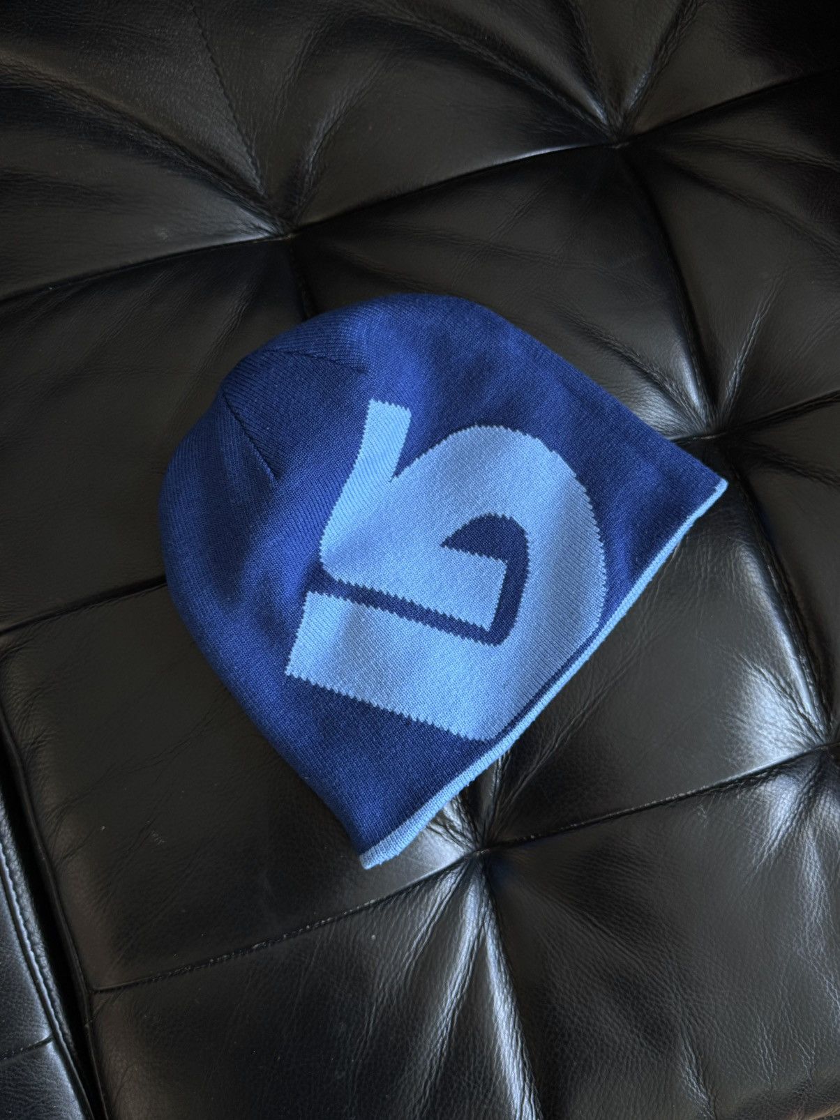 Burton Burton Reversible Billboard Beanie Blue Navy Size ONE SIZE - 2 Thumbnail