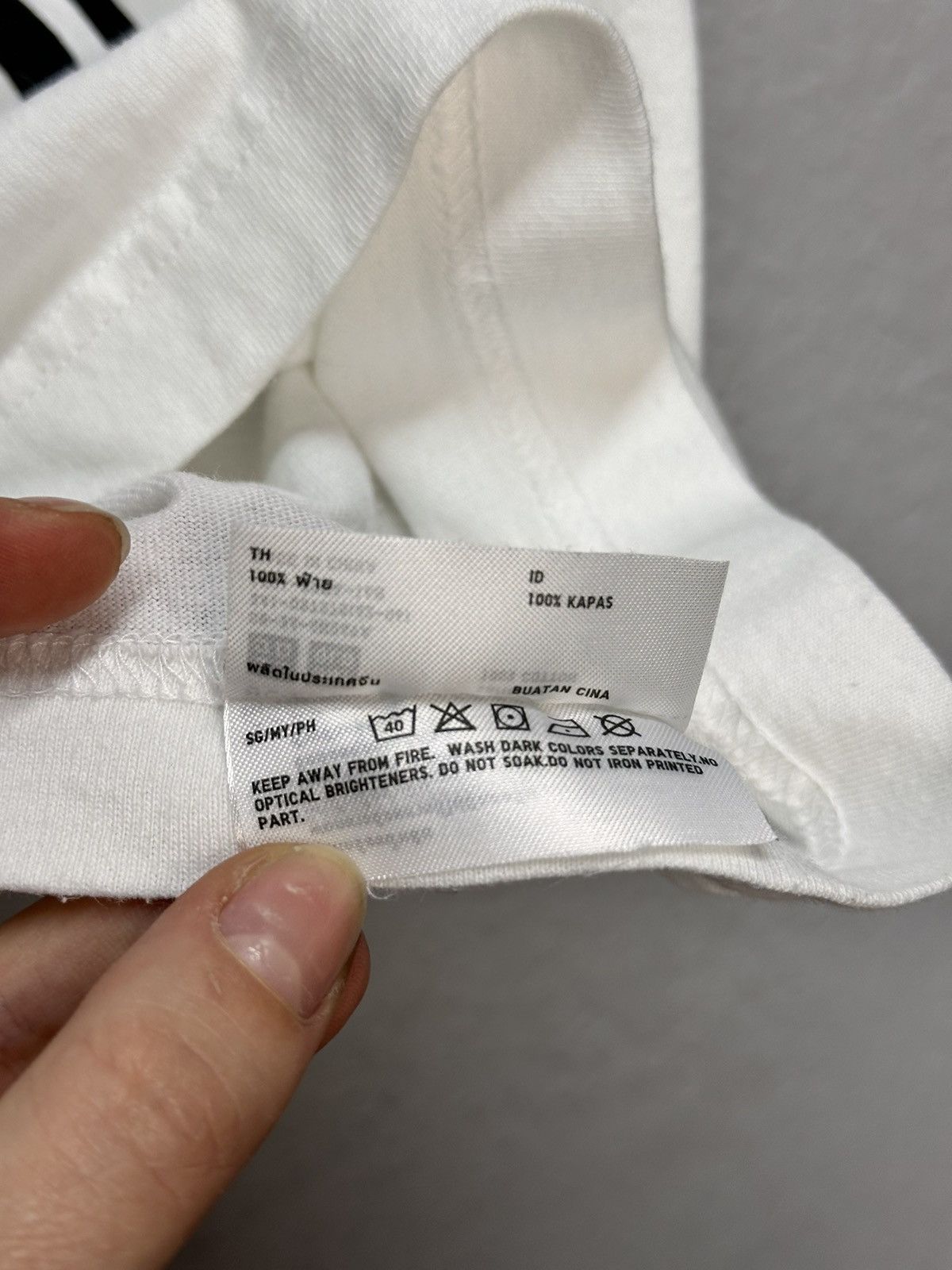 Other Uniqlo Kurt Cobain Nirvana Uniqlo Band Tee Ceazy Travis Y2K Size US L / EU 52-54 / 3 - 10 Thumbnail
