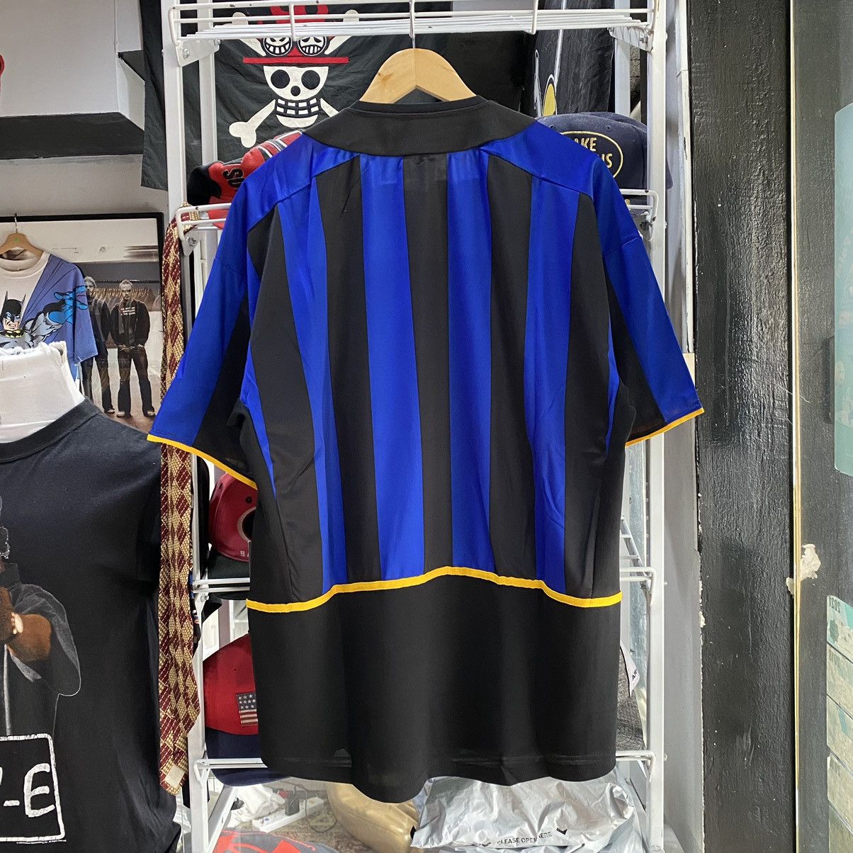 Nike × Vintage Nike Inter 2002/2003 Vintage REPRO Football Jersey Size US XL / EU 56 / 4 - 2 Thumbnail