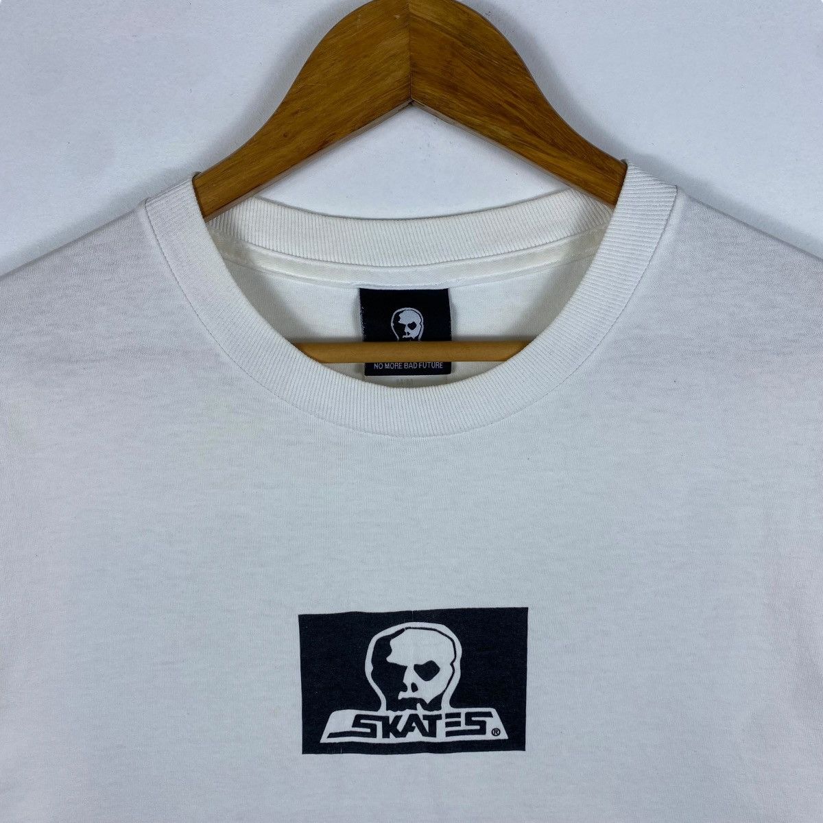 Vintage Vintage SKULL SKATES No More Bad Future Skate Tee Shirt Size US M / EU 48-50 / 2 - 5 Thumbnail