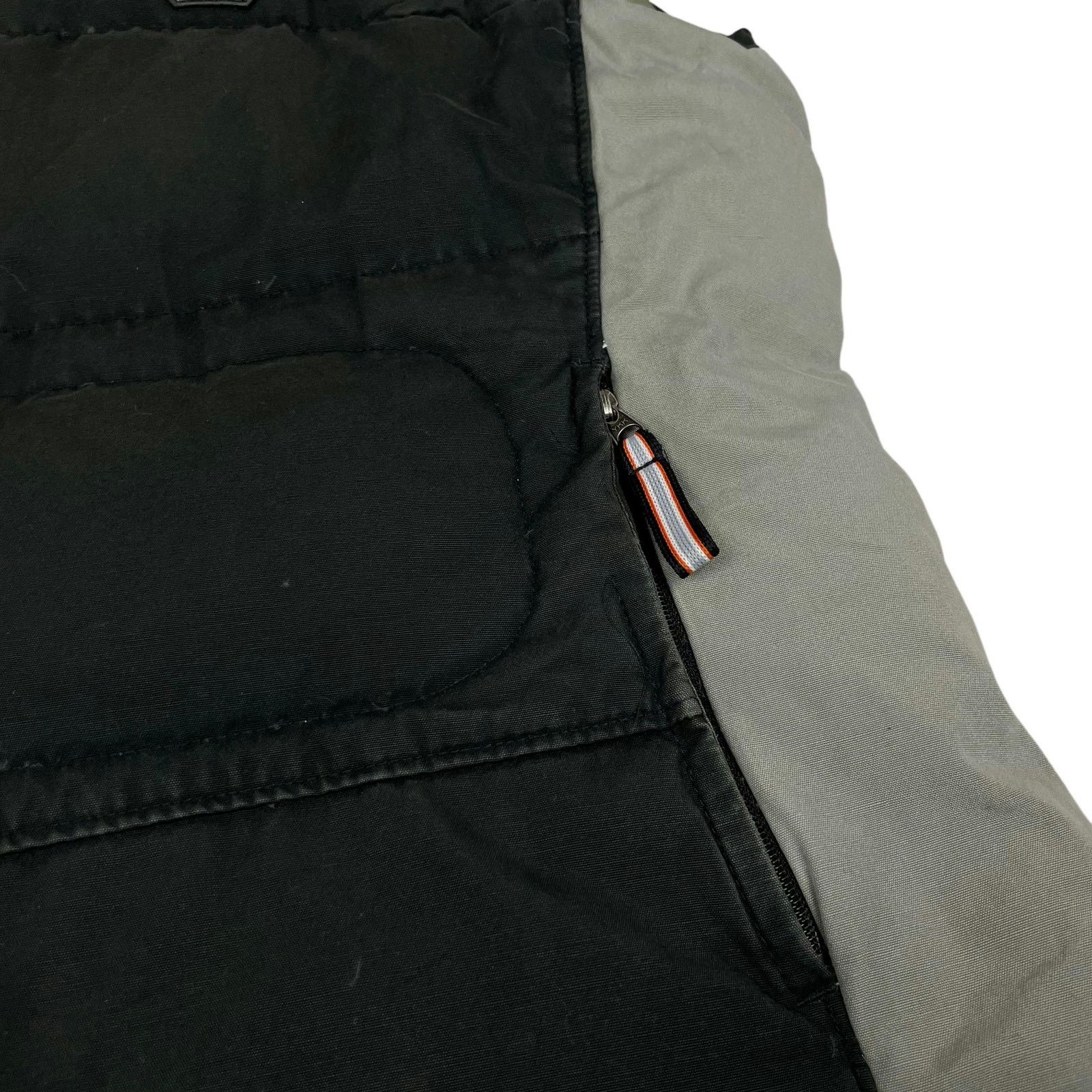 Nike × Vintage Nike Womens Black Gray Gilet Embroidered Swoosh Down Vest XL Size XL / US 12-14 / IT 48-50 - 5 Thumbnail