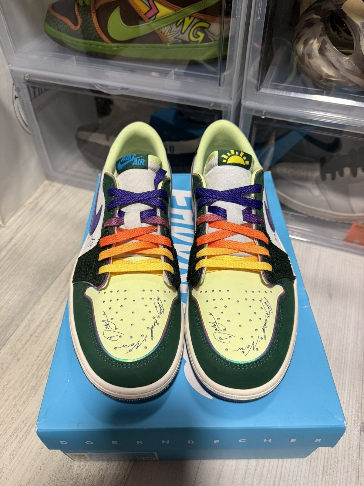 Jordan Brand Air Jordan 1 Low OG DB18 Doernbecher Size US 10.5 / EU 43-44 - 4 Thumbnail