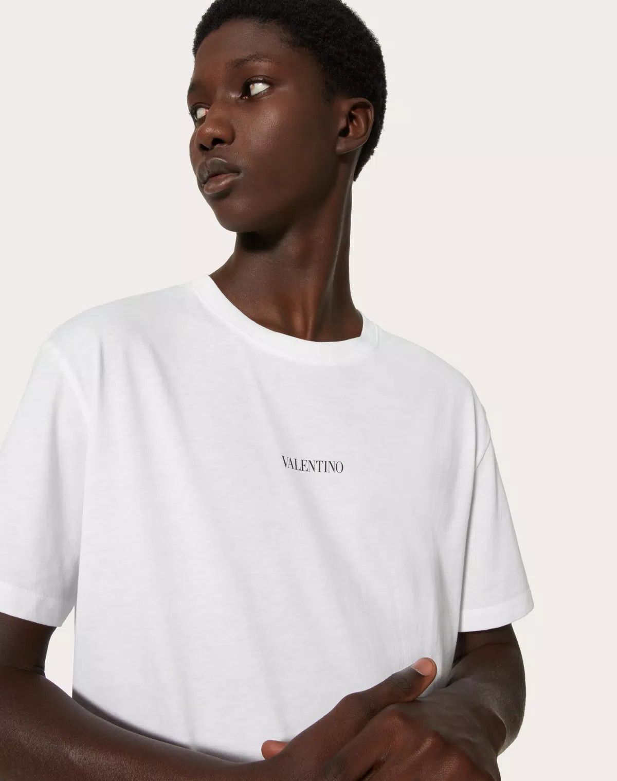 Valentino oc11z0725 T-Shirt With Valentino Print in White Size US M / EU 48-50 / 2 - 8 Thumbnail
