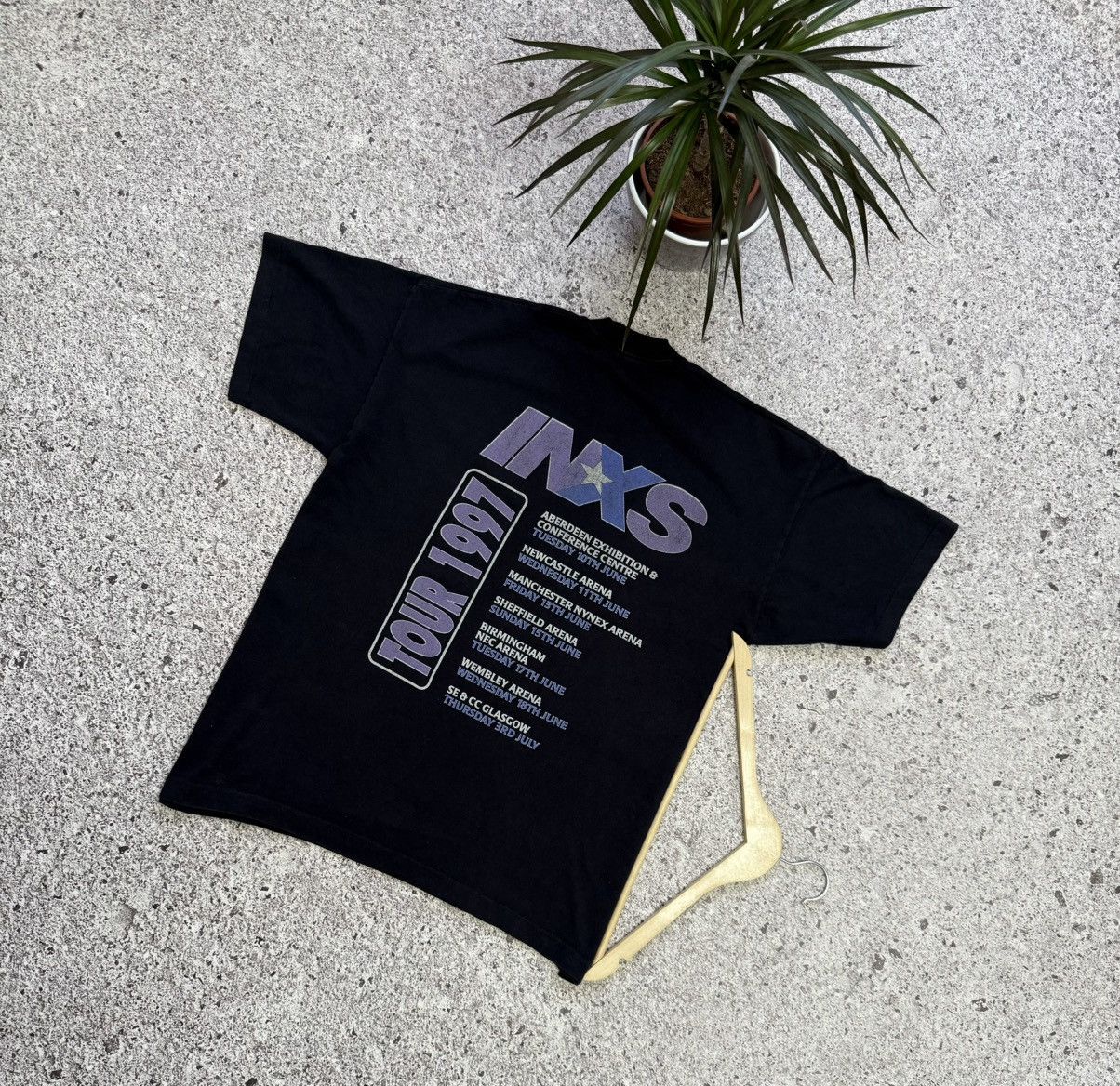 Band Tees × Vintage Vintage INXS Rock Band Retro Tour 1997 T-Shirt Y2K Hype Size US XL / EU 56 / 4 - 2 Thumbnail