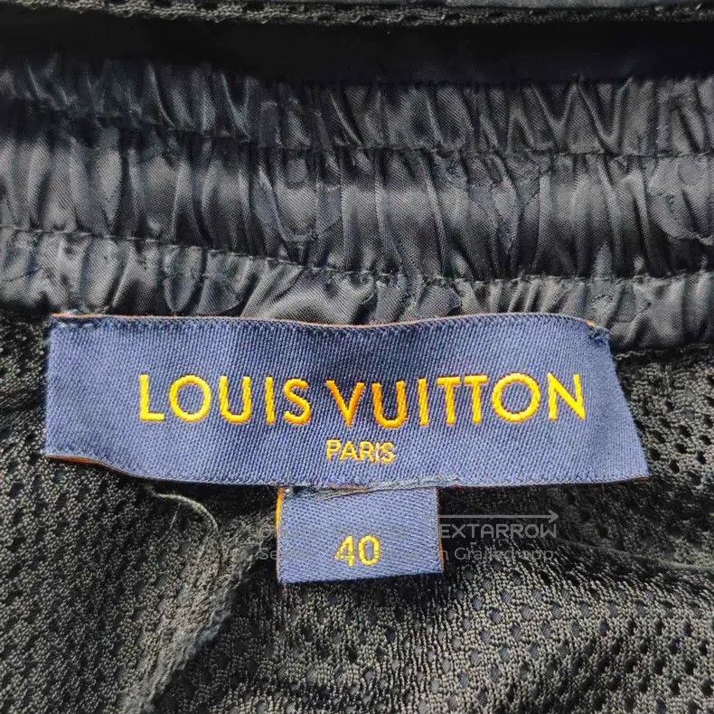 Louis Vuitton Louis Vuitton Black full logo mesh patchwork cropped pants Size US 40 / EU 56 - 5 Thumbnail