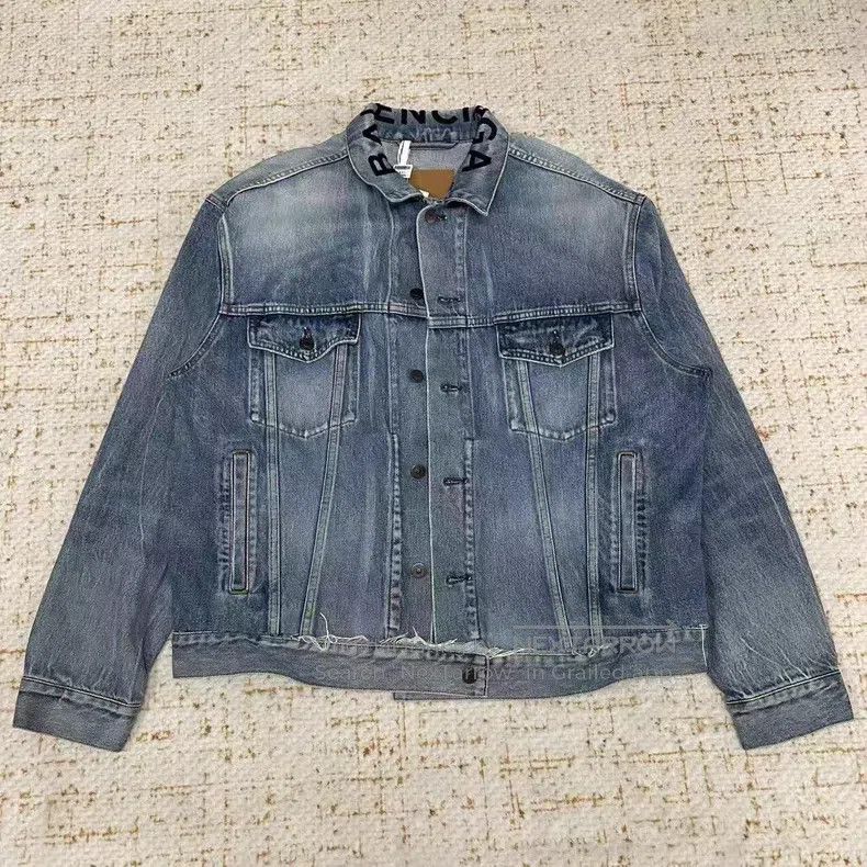 Balenciaga Balenciaga Collar Letter Denim Jacket Size XS / US 0-2 / IT 36-38 - 1 Thumbnail