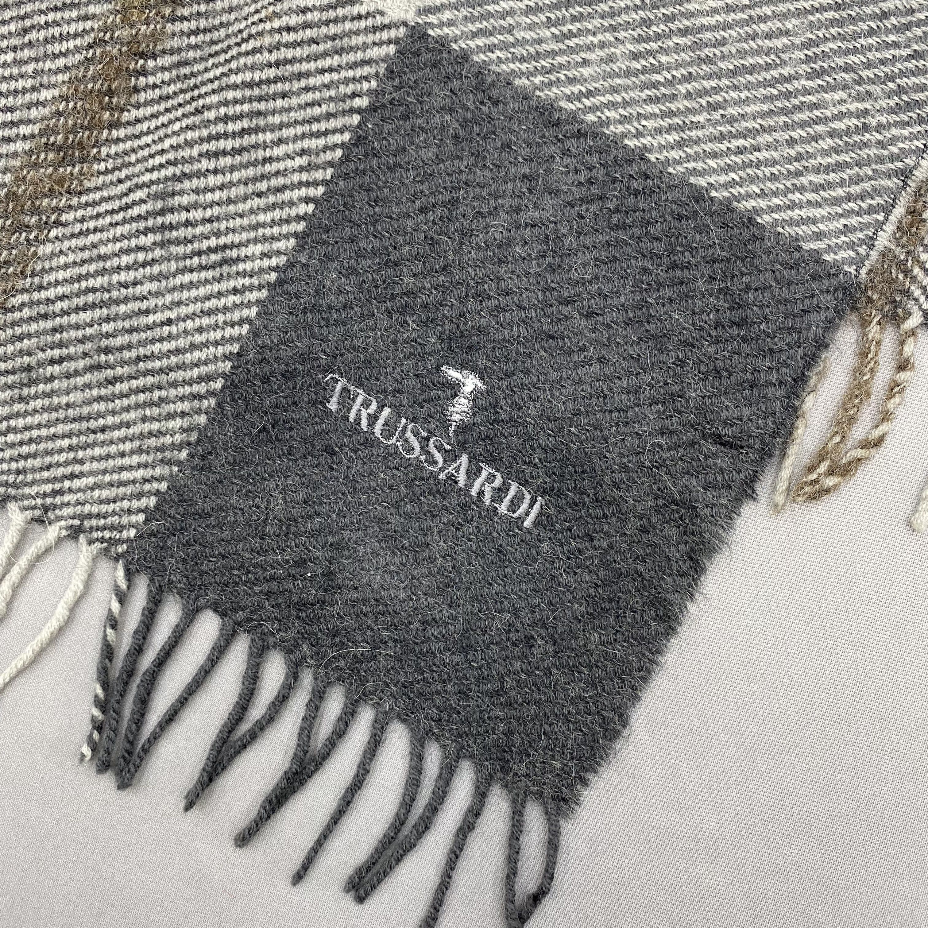 Trussardi Vintage Trussardi Scarf Muffler Wool Stole Shawls Scarves Size ONE SIZE - 5 Thumbnail