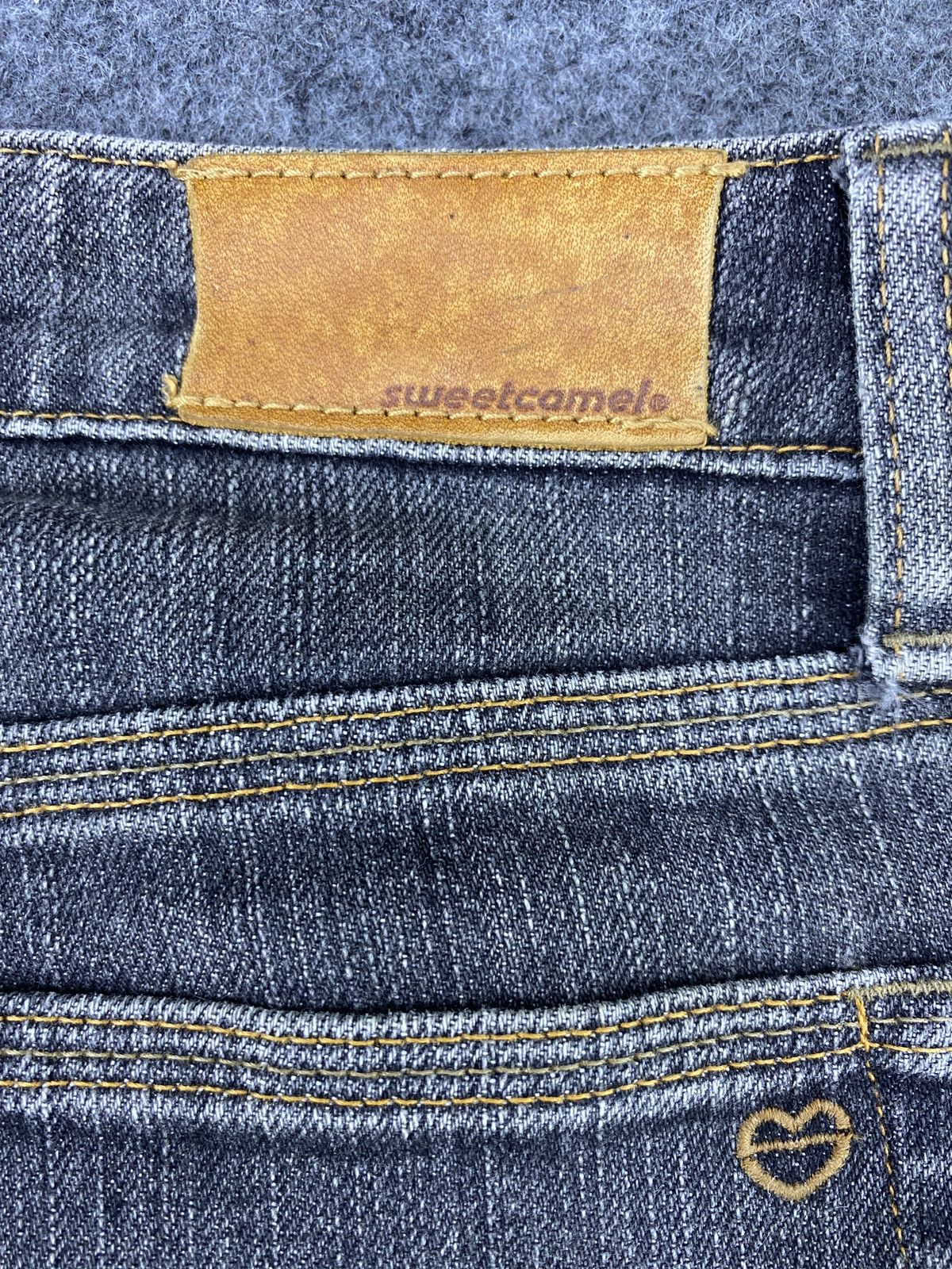 Japanese Brand × Jean Sweet Camel Black Wash Bootcut Jeans - J1071 Size 29" - 10 Thumbnail