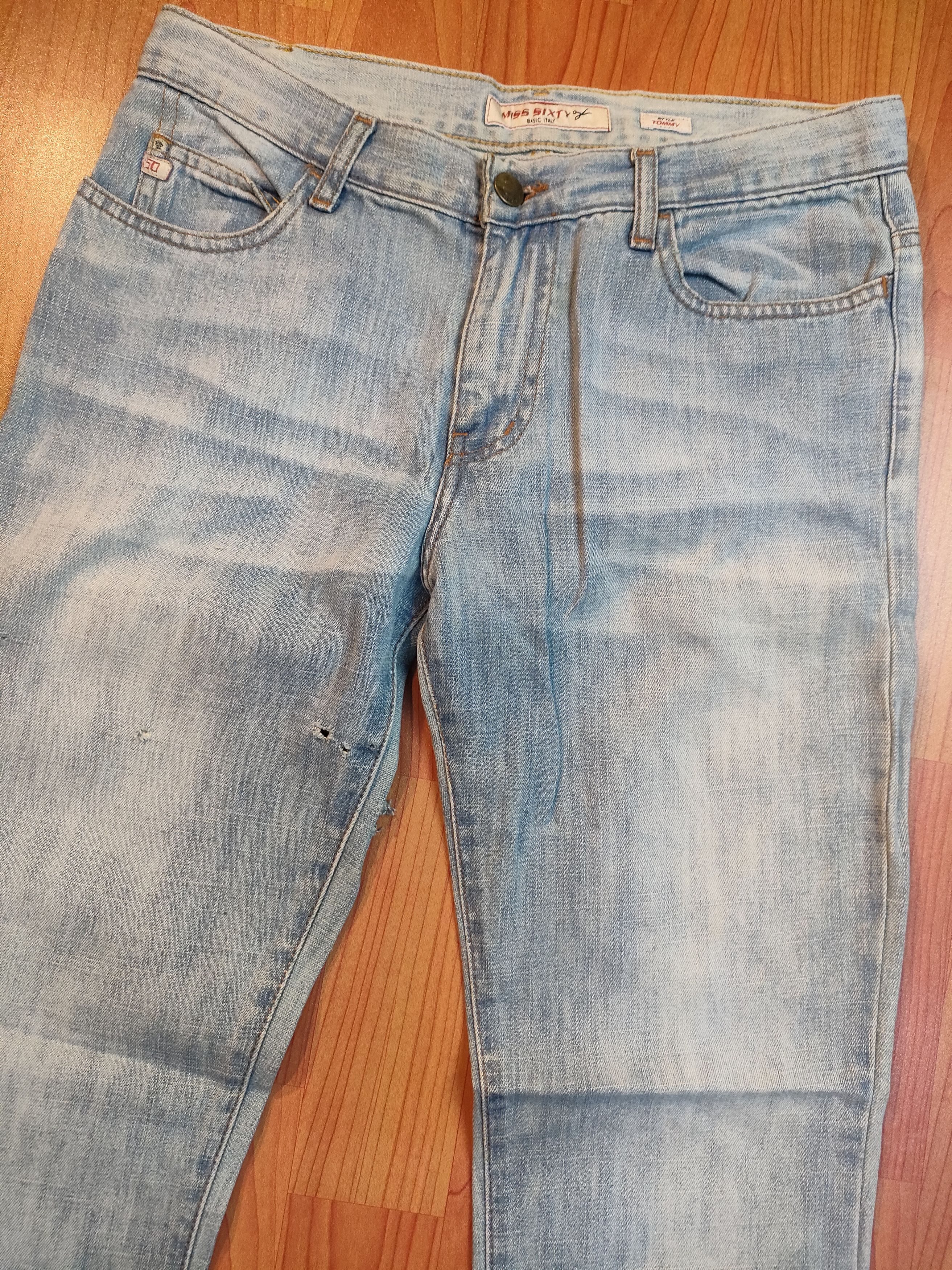 Miss Sixty Distressed Miss Sixty Flare Jeans Size 28" / US 6 / IT 42 - 6 Thumbnail
