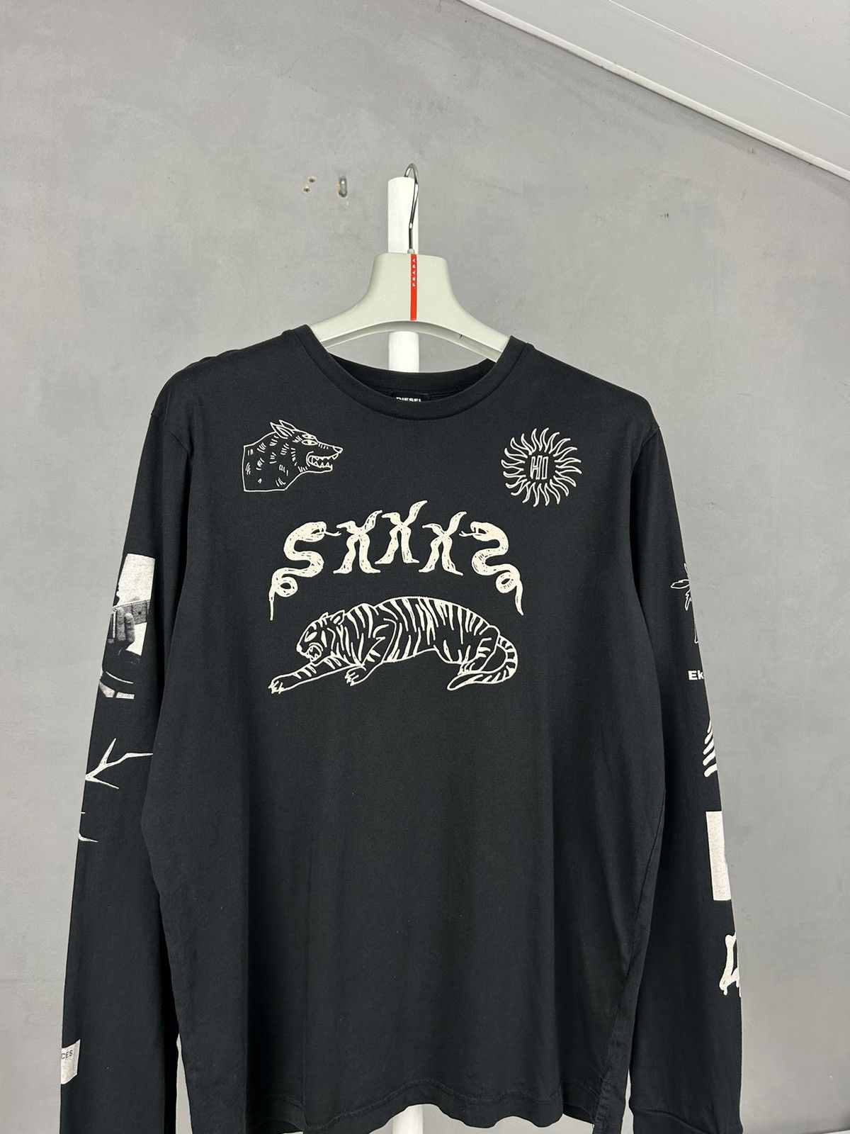 Diesel Diesel Graphic Long Sleeve Black Tiger Print Shirt Size L Size US L / EU 52-54 / 3 - 2 Thumbnail