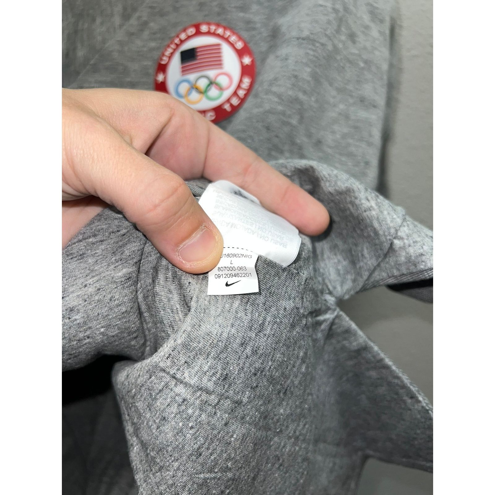 Vintage Nike Womens Tech Fleece Olympic Crew Team Sweatshirt NWT Size L / US 10 / IT 46 - 6 Thumbnail