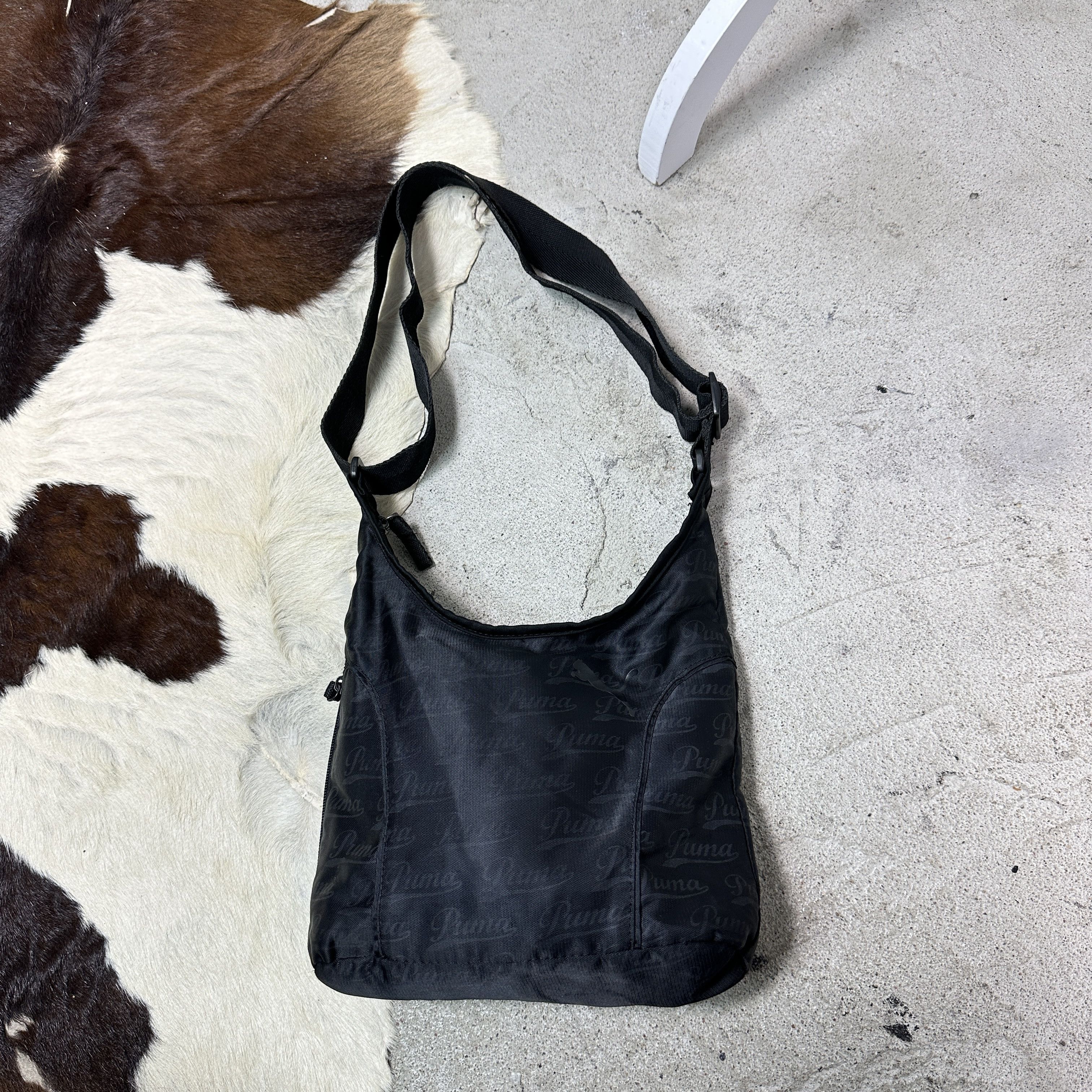 Vintage Vintage Streetwear Sporty Crossbody Nylon Puma Bag Y2K Size ONE SIZE - 2 Thumbnail