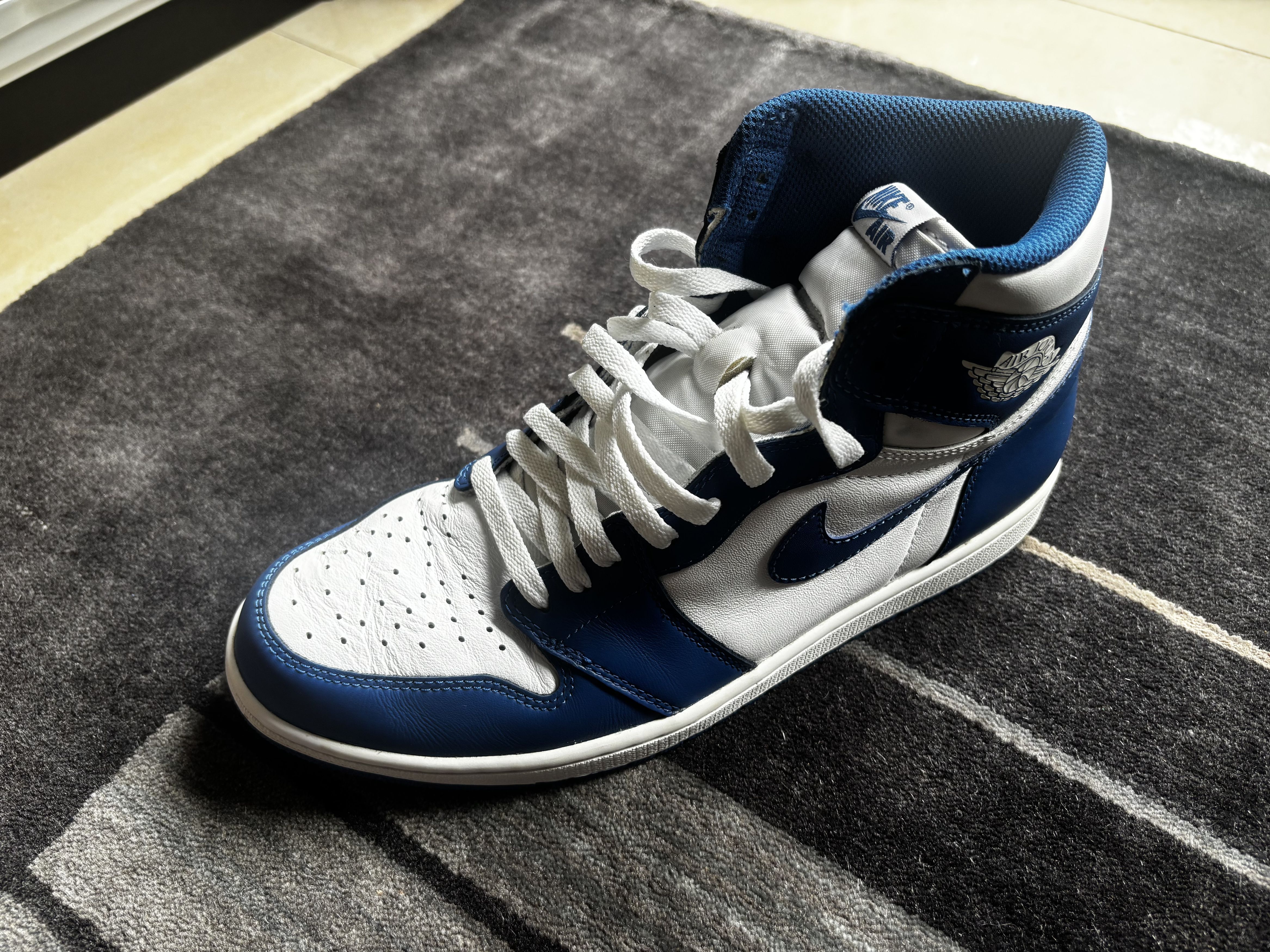 Jordan Brand Nike Air Jordan 1 Retro High Storm Blue 2016 US10.5/EU44.5 Size US 10.5 / EU 43-44 - 1 Thumbnail