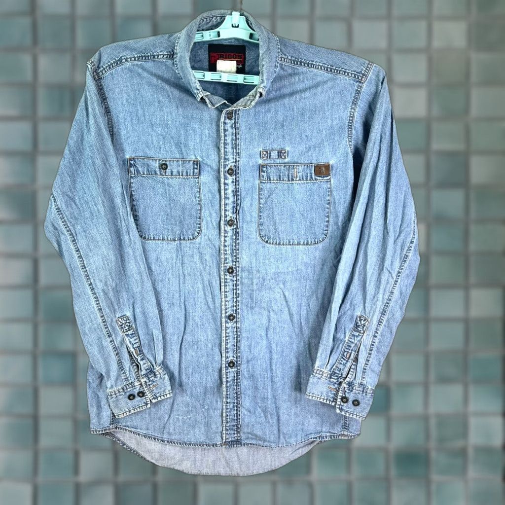 Wrangler VINTAGE Wrangler Riggs Denim Button-Down Shirt Mens XL Blue Long Sleeve Regular Fit 34in Size US XL / EU 56 / 4 - 1 Thumbnail