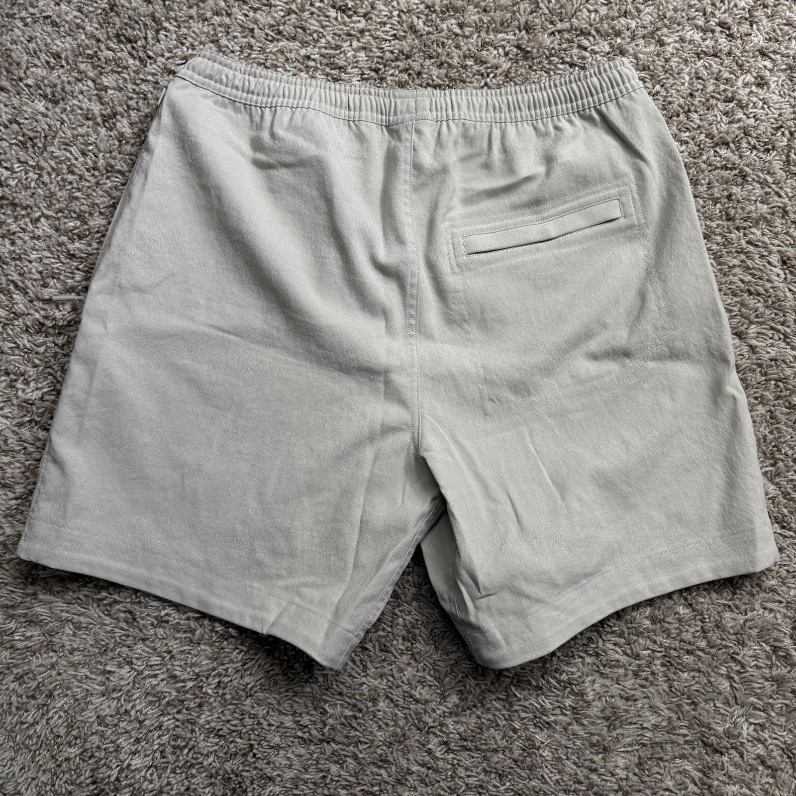 Lululemon LuluLemon Relaxed Fit Pull On Short Light Woven 6” Inseam Size US 32 / EU 48 - 2 Thumbnail