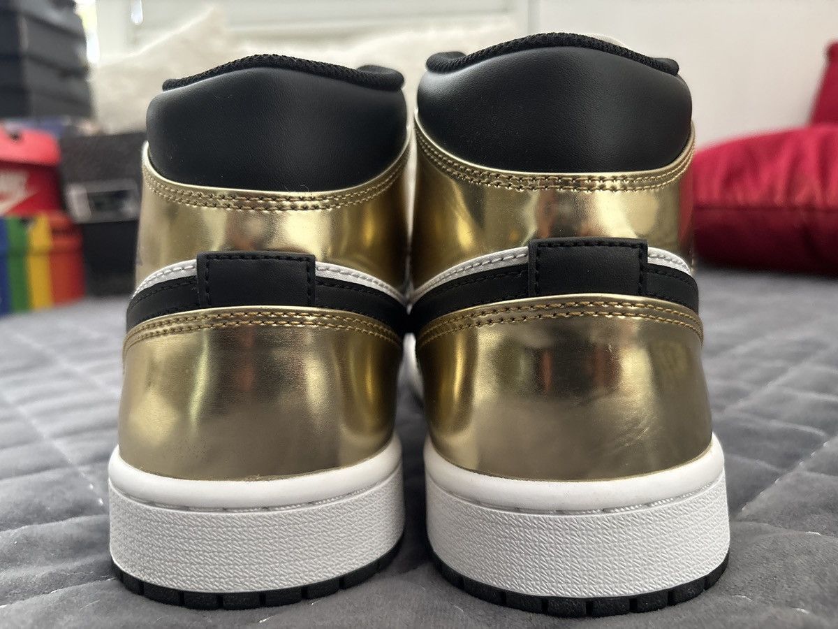 Nike AIR JORDAN 1 MID SE “Metallic Gold” Size US 12 / EU 45 - 4 Thumbnail