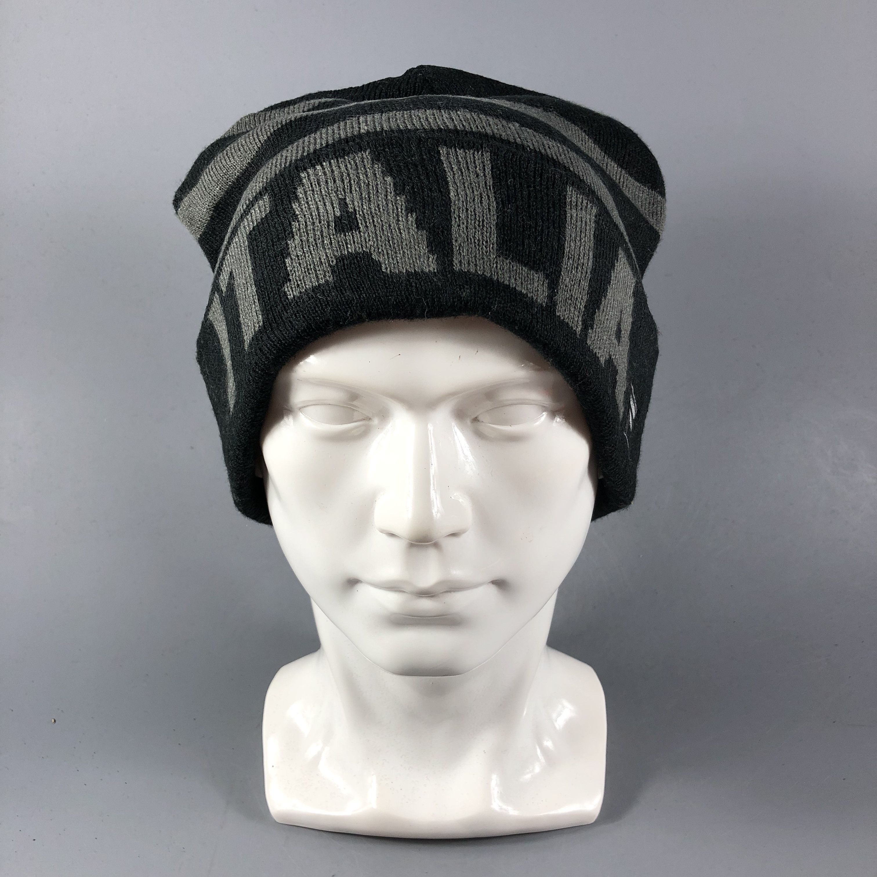 Fila Fila Italia Striped Beanie Snowcap Snow Hat B601 Size ONE SIZE - 1 Thumbnail