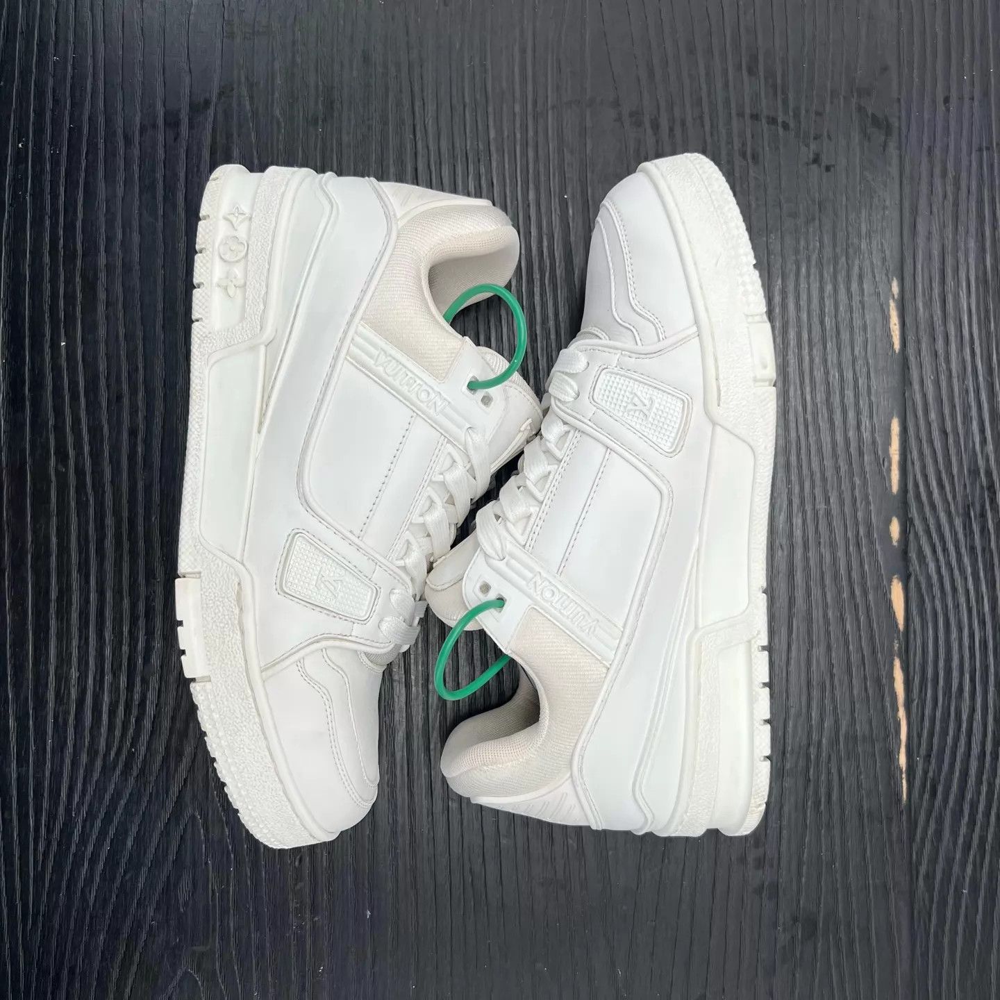 Louis Vuitton LV Trainer White Size 4 (EU 37) Size US 6.5 / IT 36.5 - 7 Thumbnail