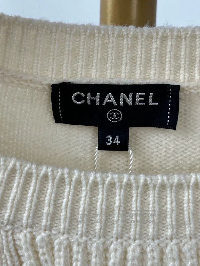 Chanel Chanel White rhinestone letter logo long-sleeved knitwear Size XXS / US 00 / IT 34 - 4 Thumbnail
