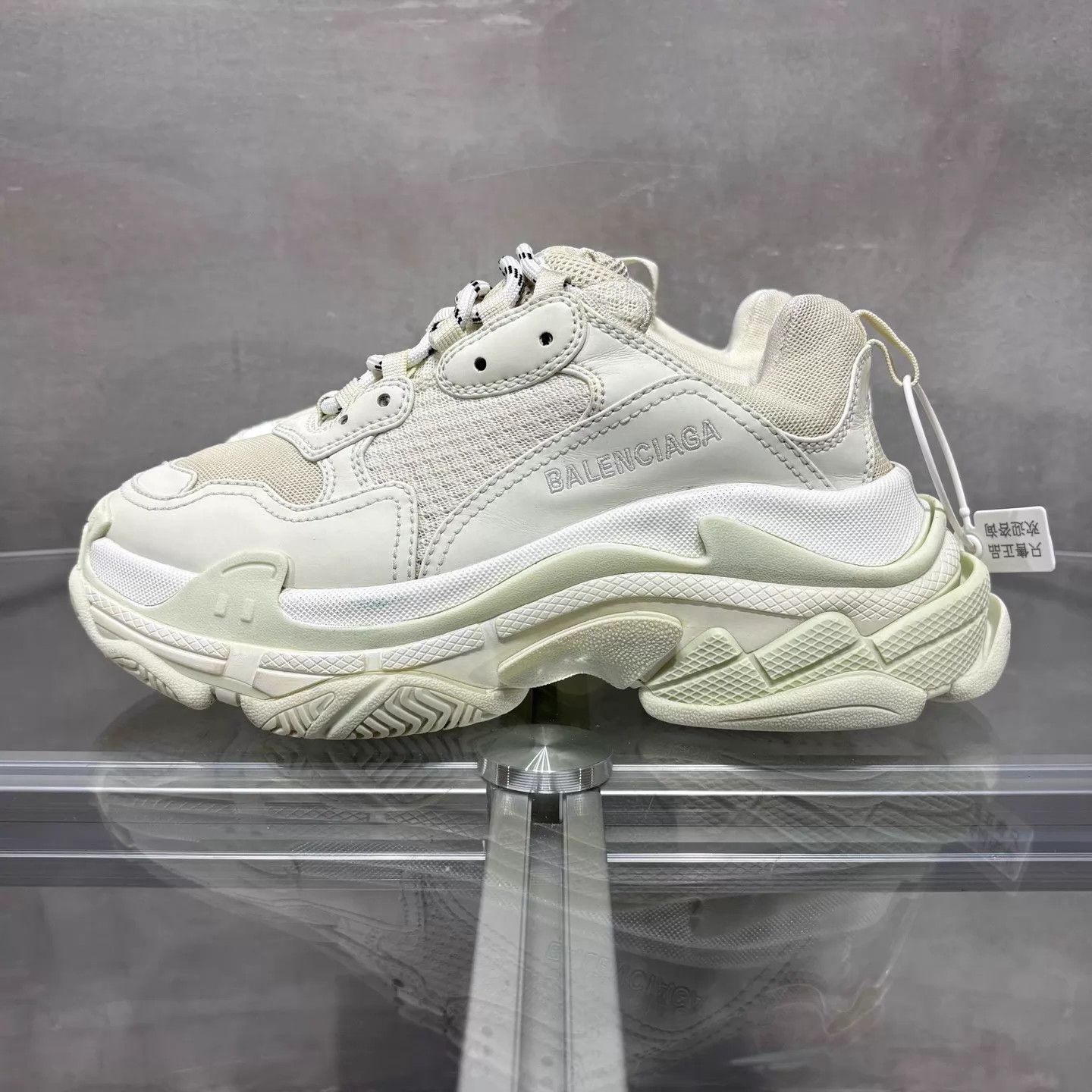 Balenciaga Balenciaga Triples Off-White Distressed 37 Sneaker Size US 6.5 / IT 36.5 - 3 Thumbnail