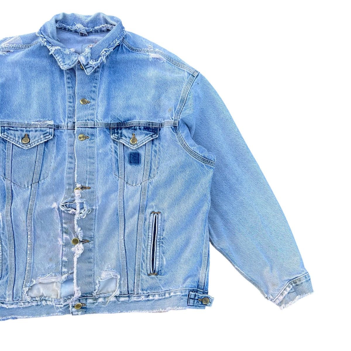 Carhartt Vintage Thrashed Carhartt Light Wash Denim Jacket Size US XL / EU 56 / 4 - 2 Thumbnail