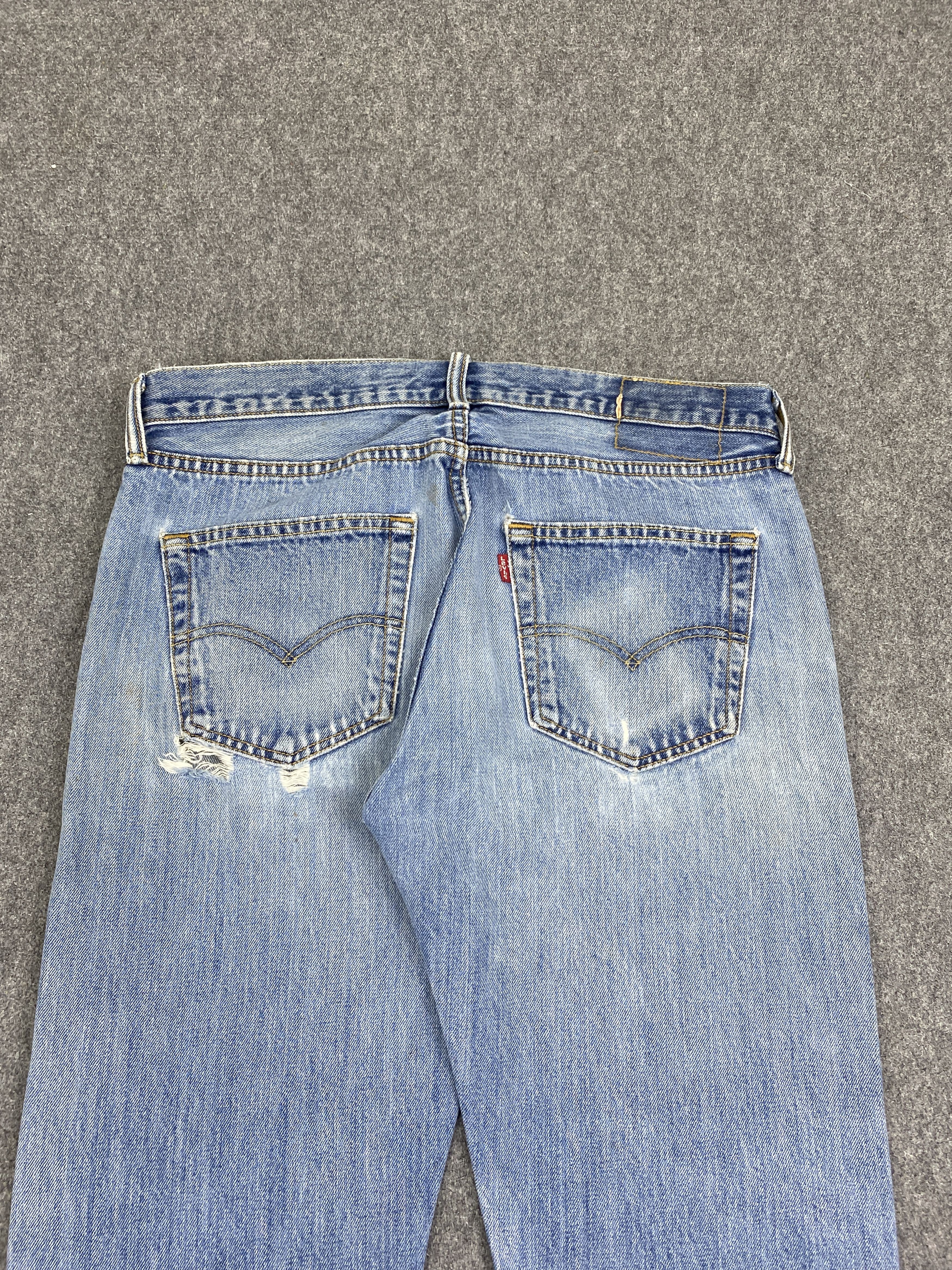 Levi's × Vintage Vintage Levis 501 Distressed Blue Denim Jeans DP2816 Size US 35 - 4 Thumbnail