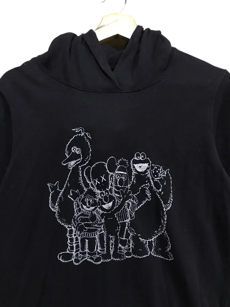 Kaws × Uniqlo Uniqlo x Kaws x Sesame Street Hoodies Size US M / EU 48-50 / 2 - 3 Thumbnail