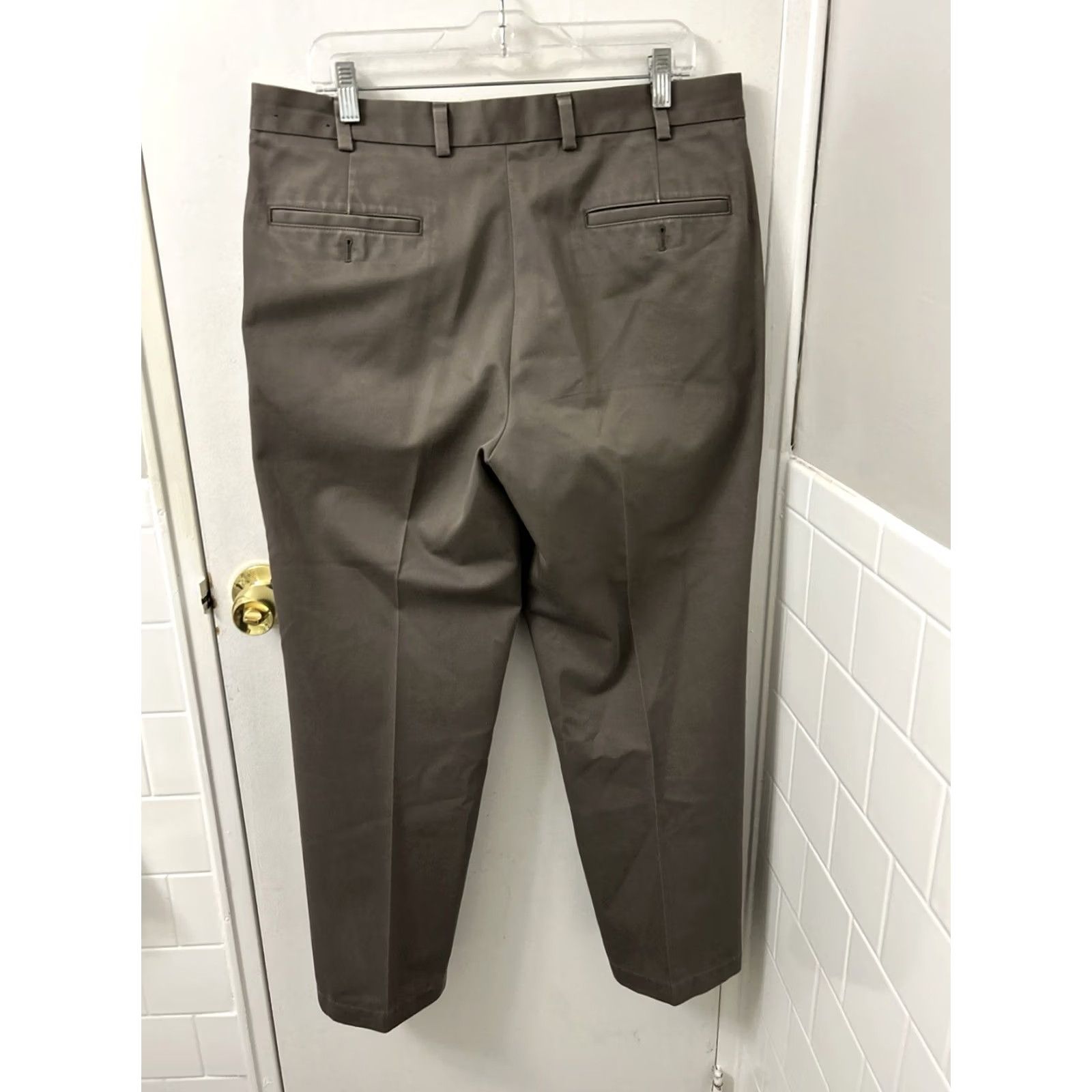 Brooks Brothers Brooks Brothers Clark Fit Advantage Chino Pants Mens 35x29 Taupe Brown Cotton Flat Front Straight Leg Size US 35 - 5 Thumbnail