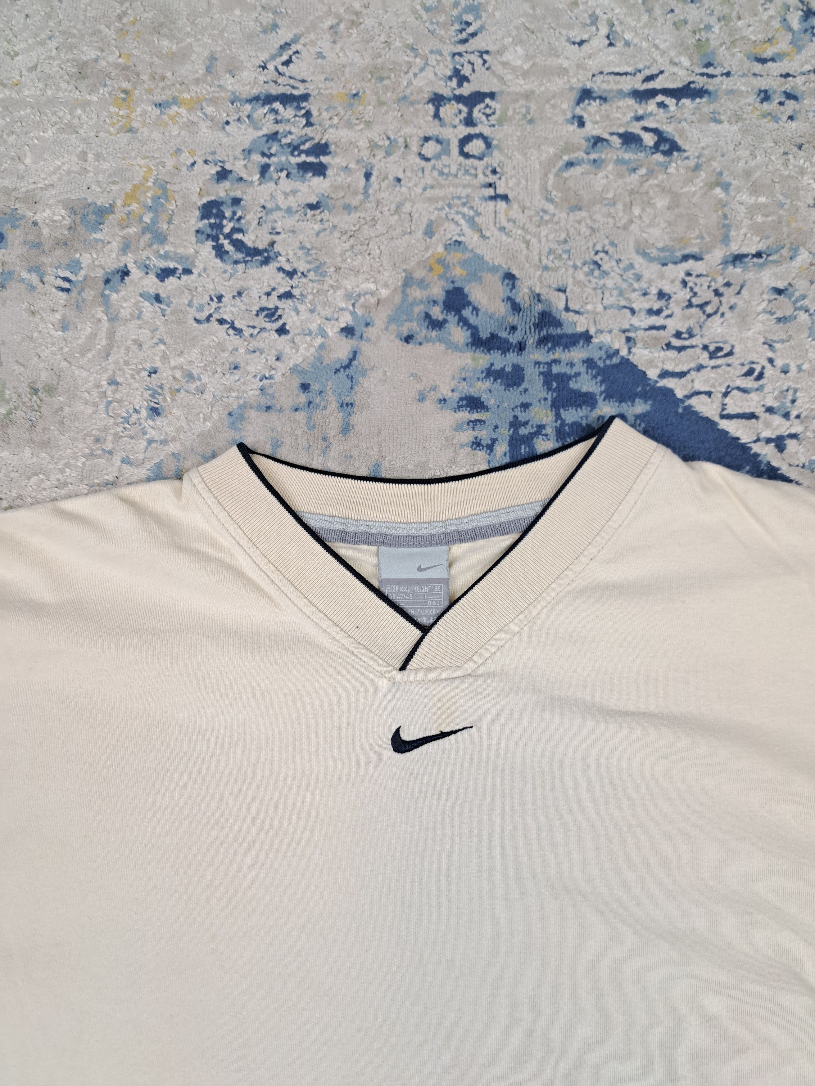 Nike Vintage 00s Nike Center Swoosh Tee y2k Embroidered Size US XXL / EU 58 / 5 - 2 Thumbnail