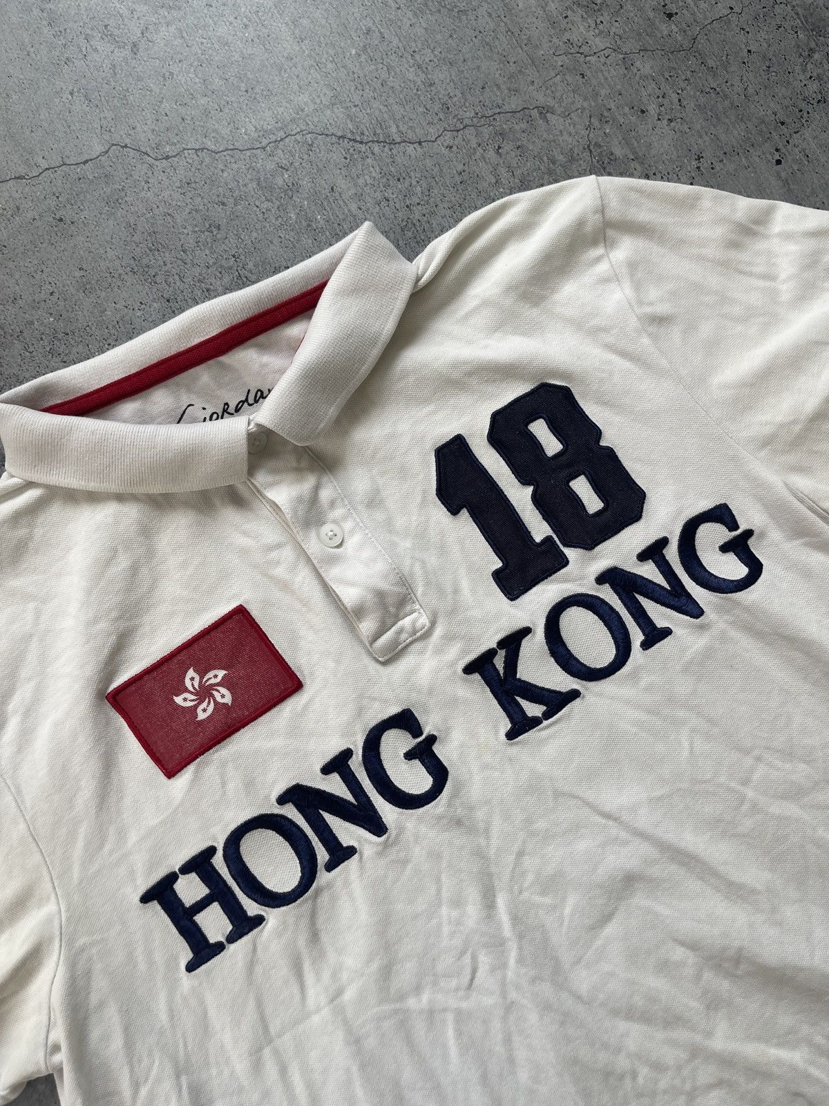 Vintage Vintage Hong Kong tee Size US L / EU 52-54 / 3 - 4 Thumbnail