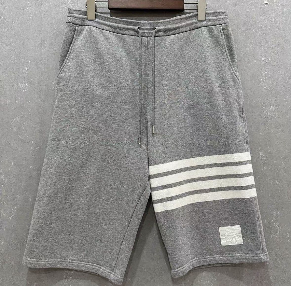 Thom Browne Thom Browne Size 5 Gray TB classic four-bar shorts 2503-xy Size US 38 / EU 54 - 1 Thumbnail
