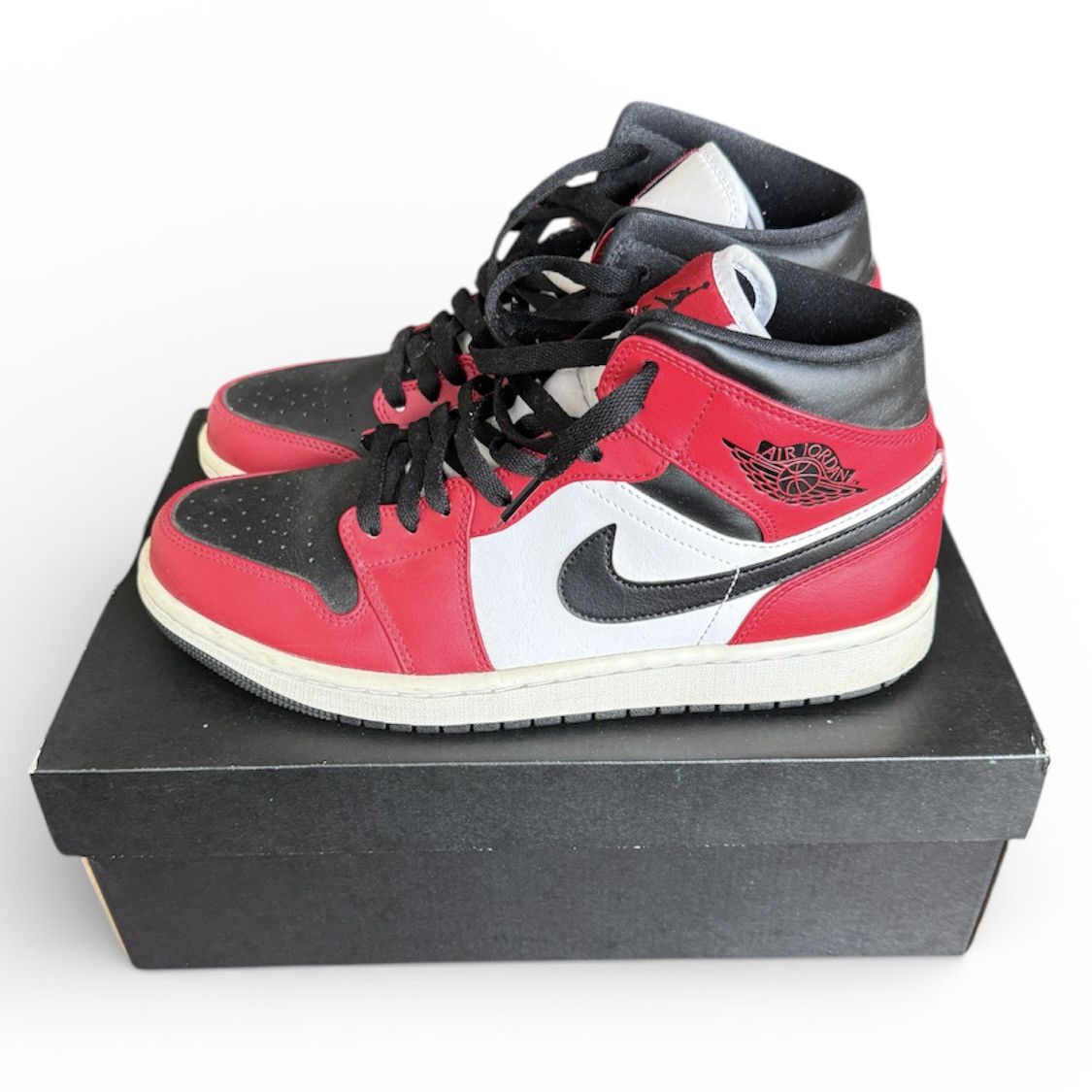 Jordan Brand Jordan 1 Mid Size US 9.5 / EU 42-43 - 1 Thumbnail