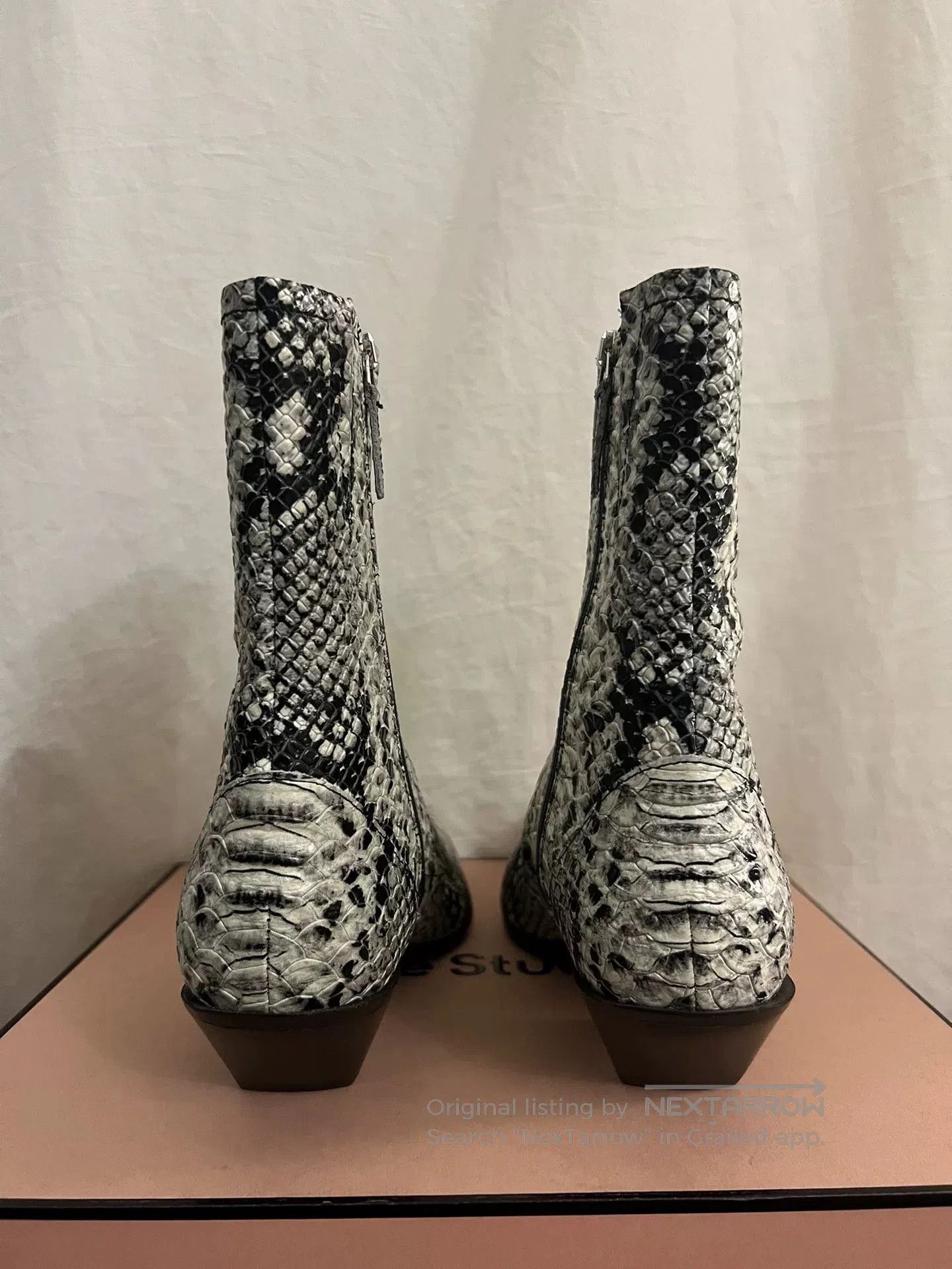 Acne Studios Acne Studios White Snakeskin Chelsea Boots. Size US 7 / IT 37 - 4 Thumbnail