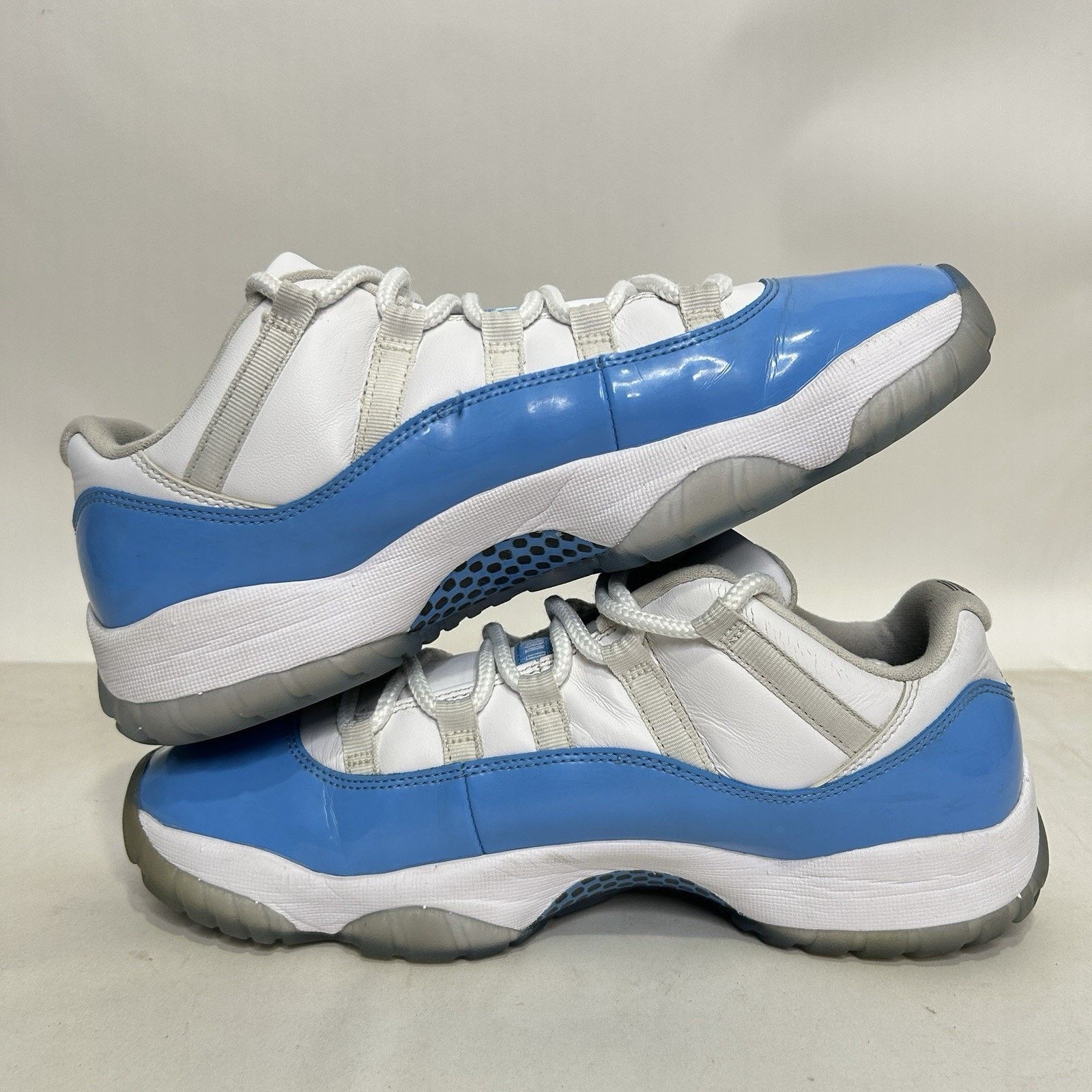 Nike Nike Air Jordan 11 Retro Low “UNC/University Blue White” Size US 9.5 / EU 42-43 - 3 Thumbnail
