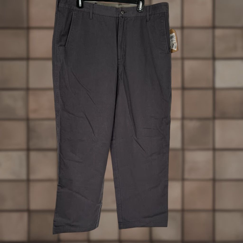 Vintage Woolrich Milestone Chino Pants Flat Front 38x31 Gray Mens Regular 38 Sl ash Pocket Classic Comfort USA Logo NWT Size US 38 / EU 54 - 1 Thumbnail