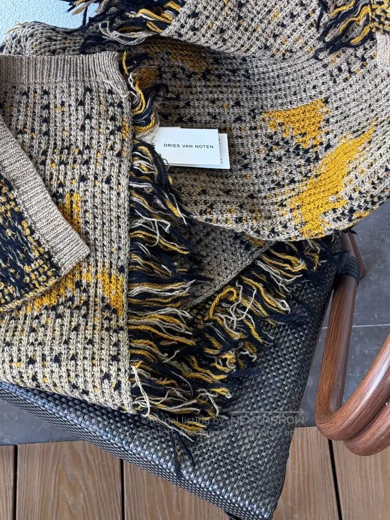 Dries Van Noten Dries Van Noten Printed Single-Side Frayed Wool Scarf Size ONE SIZE - 6 Thumbnail