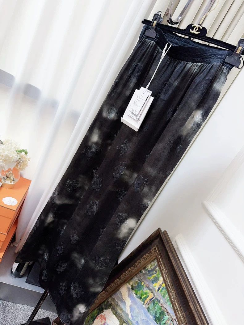 Chanel Chanel 22A handicraft workshop black full-print double C m Size 24" / US 00 / IT 34 - 1 Thumbnail