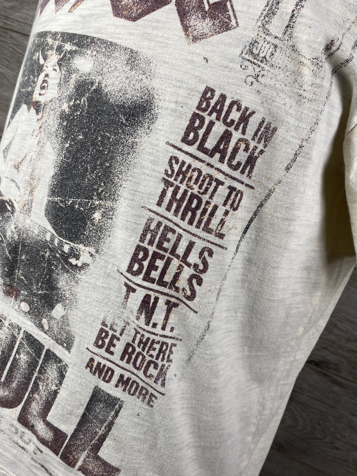 AC/DC Rock band AC DC NO BULL T-shirt size L / XL Size US L / EU 52-54 / 3 - 4 Thumbnail