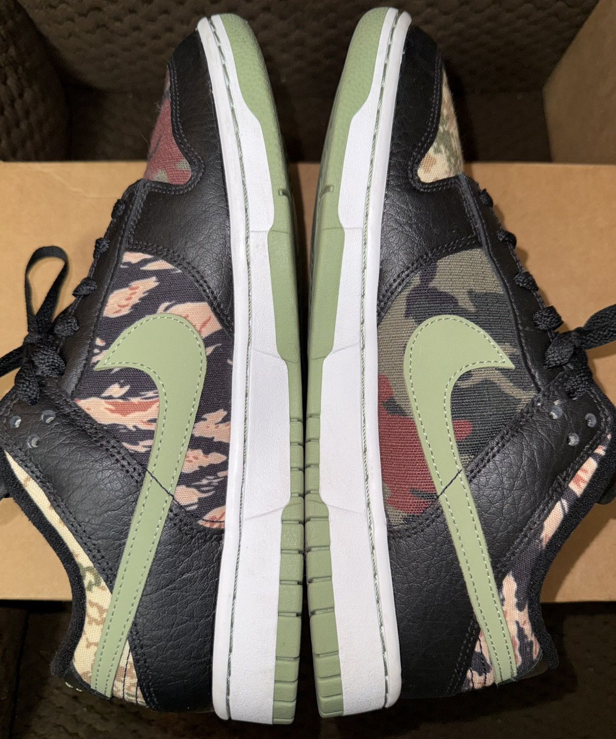 Nike Nike Dunk Low SE Black Multi Camo “Crazy Camo” sz9m VNDS!! Size US 9 / EU 42 - 4 Thumbnail