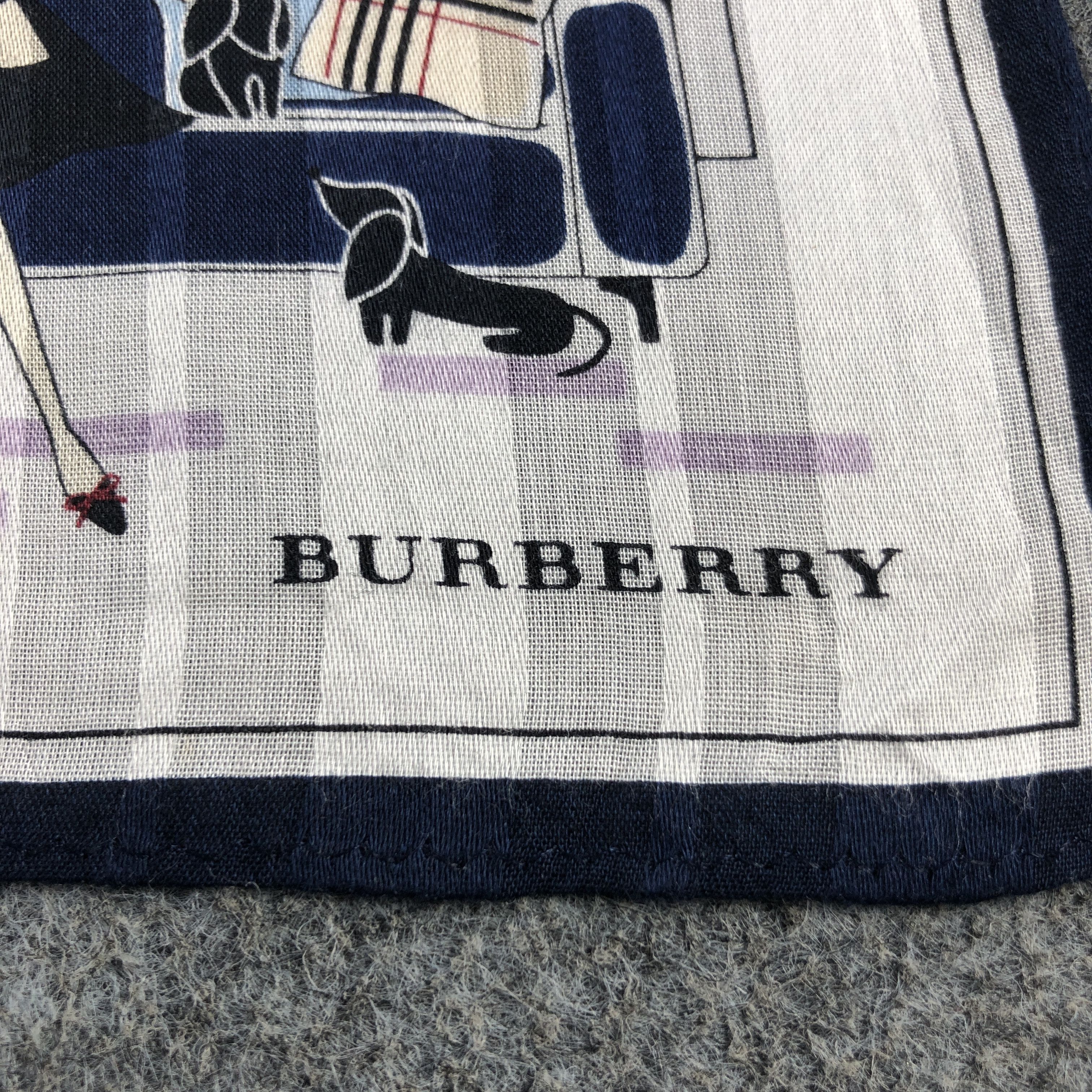 Burberry Burberrys Nova Check Handkerchief Bandana Neckerchief H2642 Size ONE SIZE - 3 Thumbnail