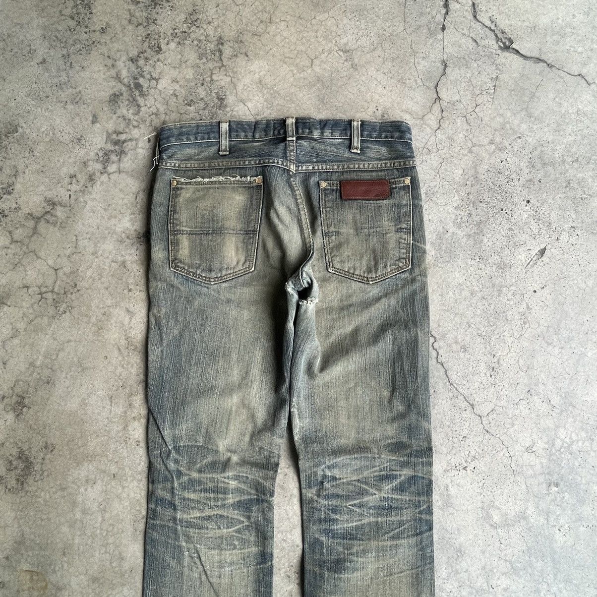 Wrangler 🔥Vintage 80s Wrangler Stoned Washed Ripped Denim Jeans Size US 32 / EU 48 - 5 Thumbnail