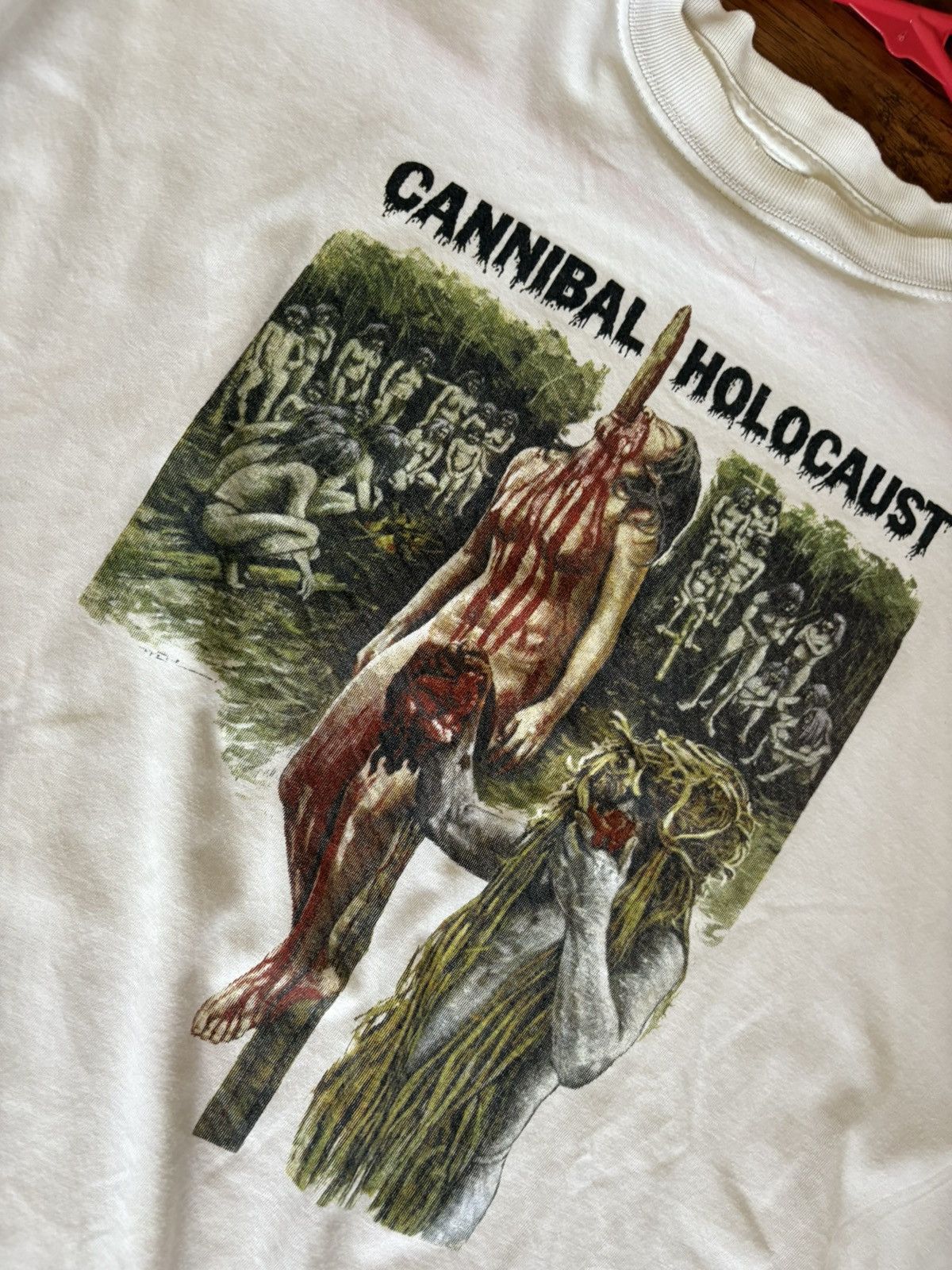 Vintage Original 1980's Cannibal Holocaust Tee Size US XL / EU 56 / 4 - 1 Thumbnail