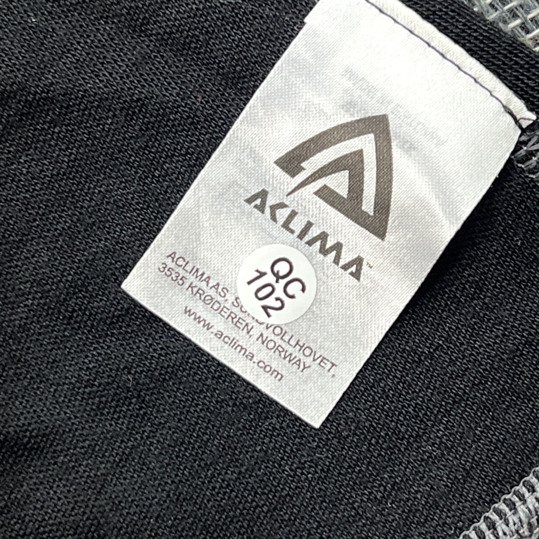 Vintage Aclima Balaclava 100% Soft Wool 200g Outdoor Hiking Thermo Black WarmWool Hat Knit Merino Wool Mens One Size Black Thermal Breathable Regular Size ONE SIZE - 6 Thumbnail