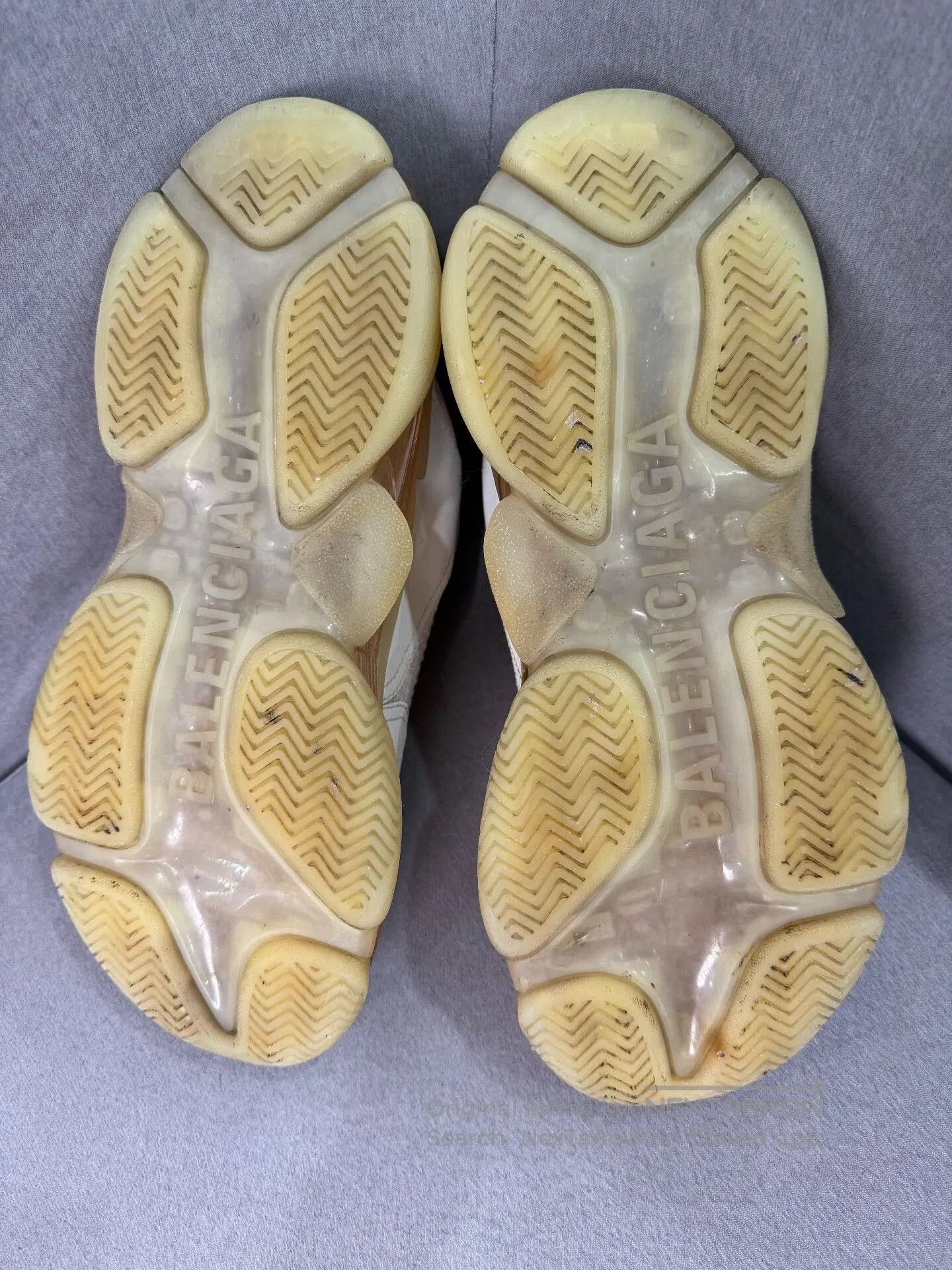 Balenciaga Balenciaga Triple S Cream Sneakers Size 42. Size US 9 / EU 42 - 6 Thumbnail